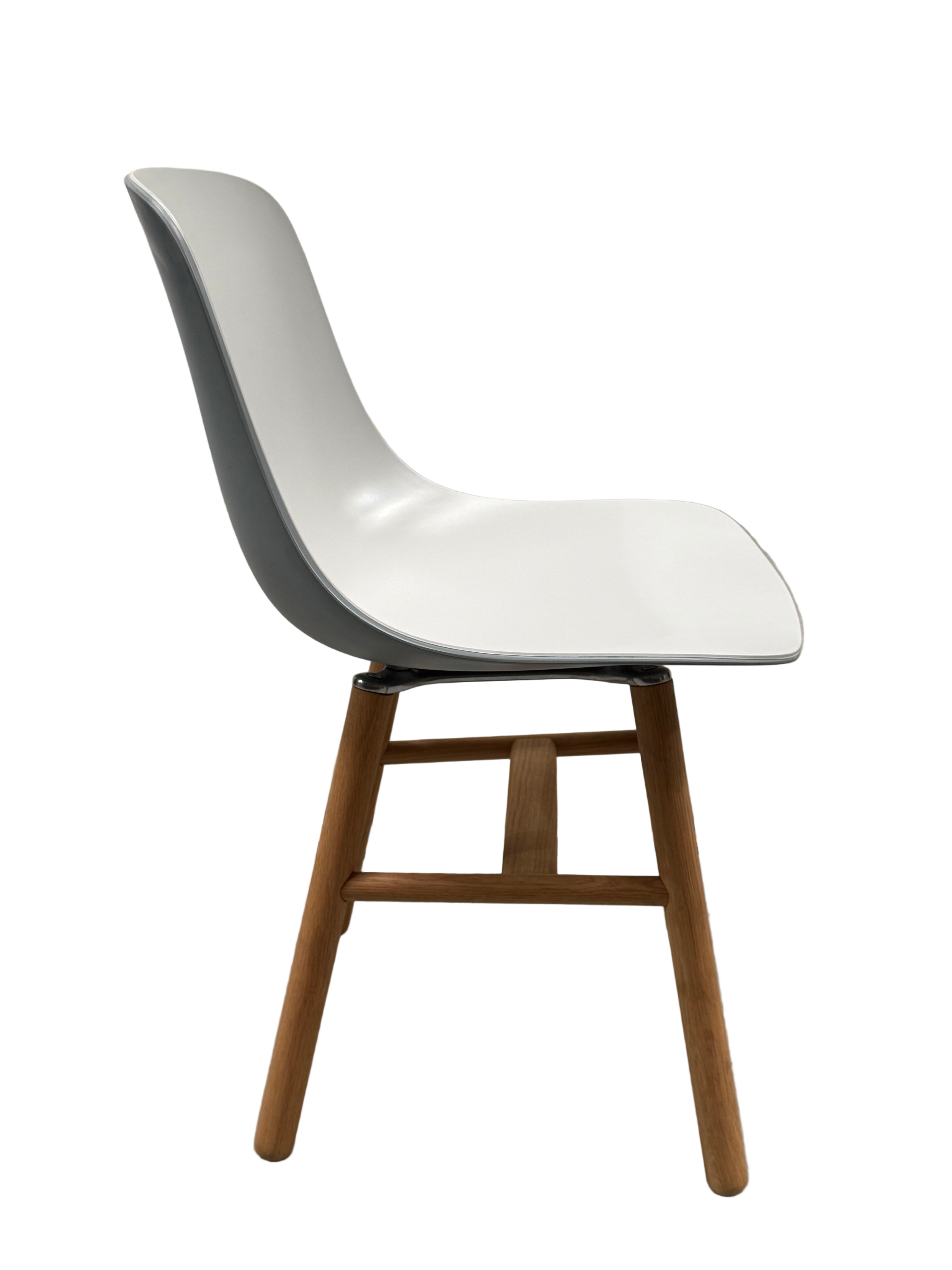 Pure Loop Binuance Retro Infiniti Chair