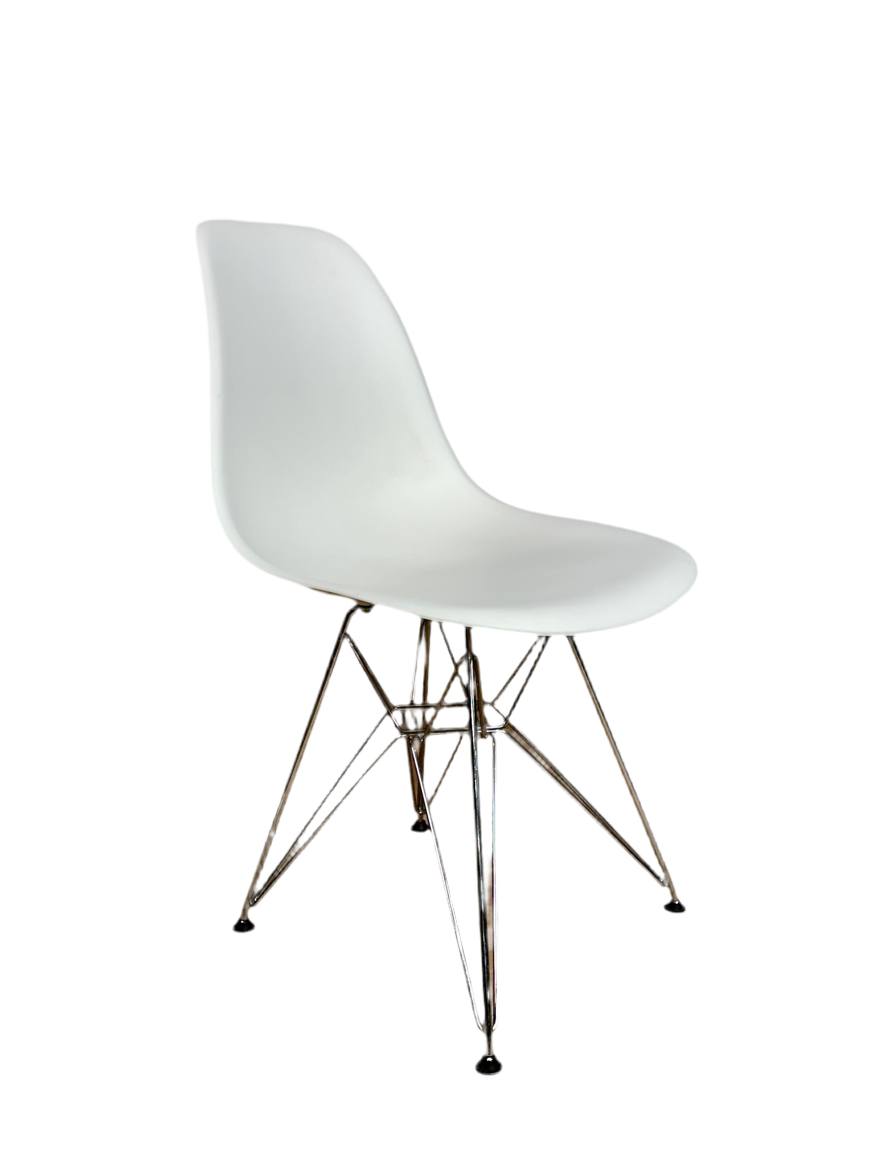 Eames Plastic Moulded Side Chair - Wire Base (White), Herman Miller