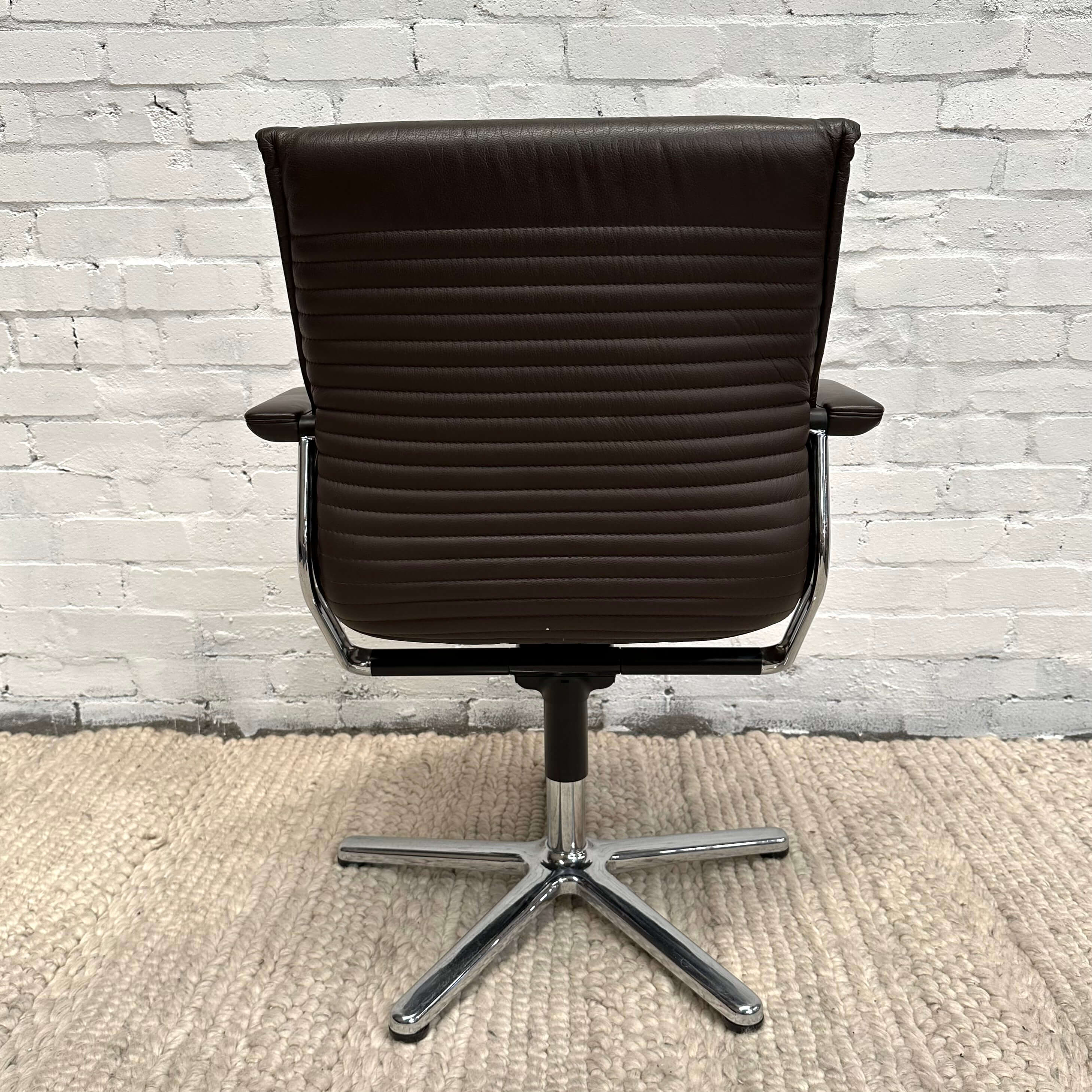 FS-Line 220 Chair - 5-Star Base