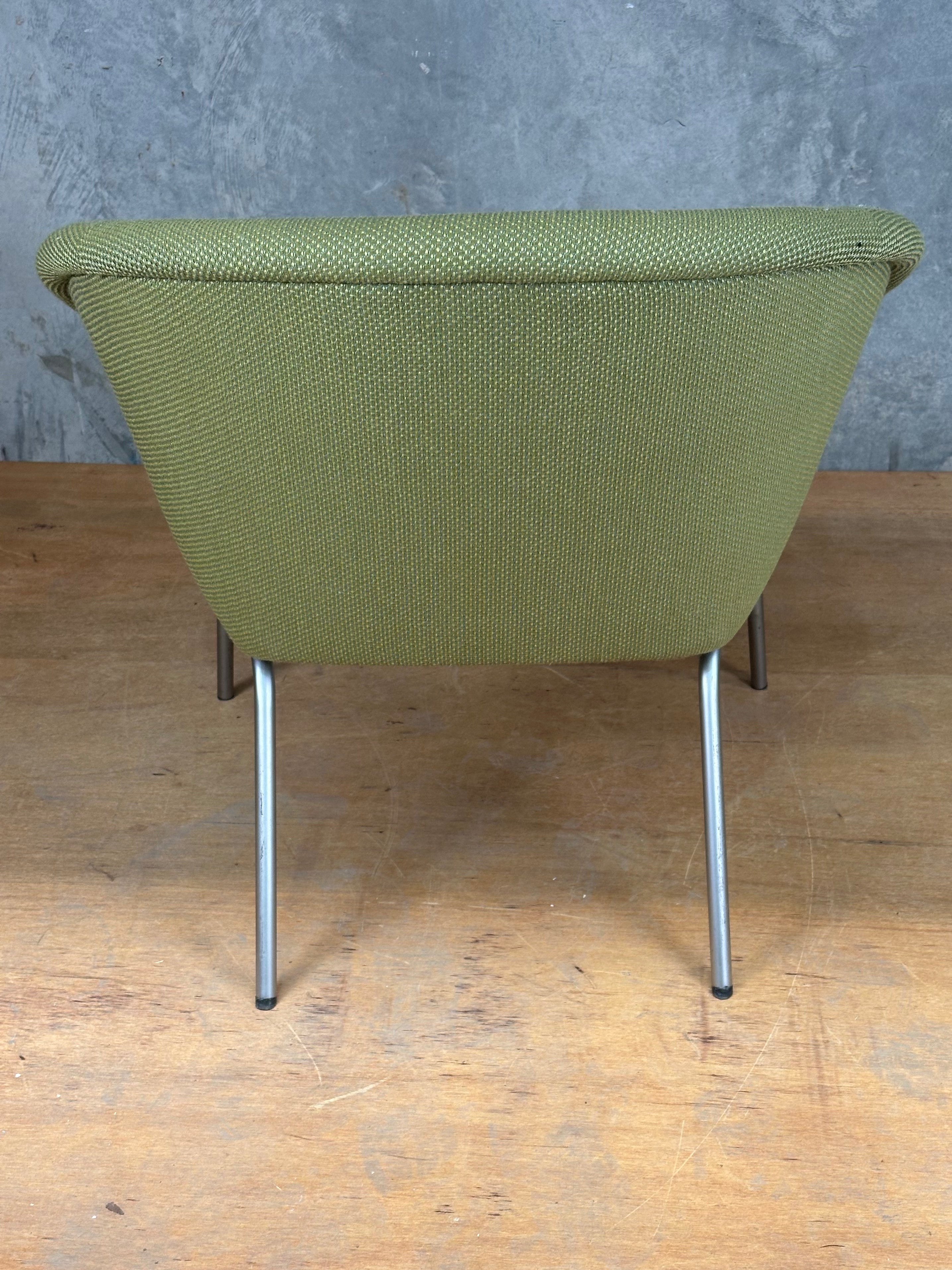 Green 369 Armchair, Walter Knoll