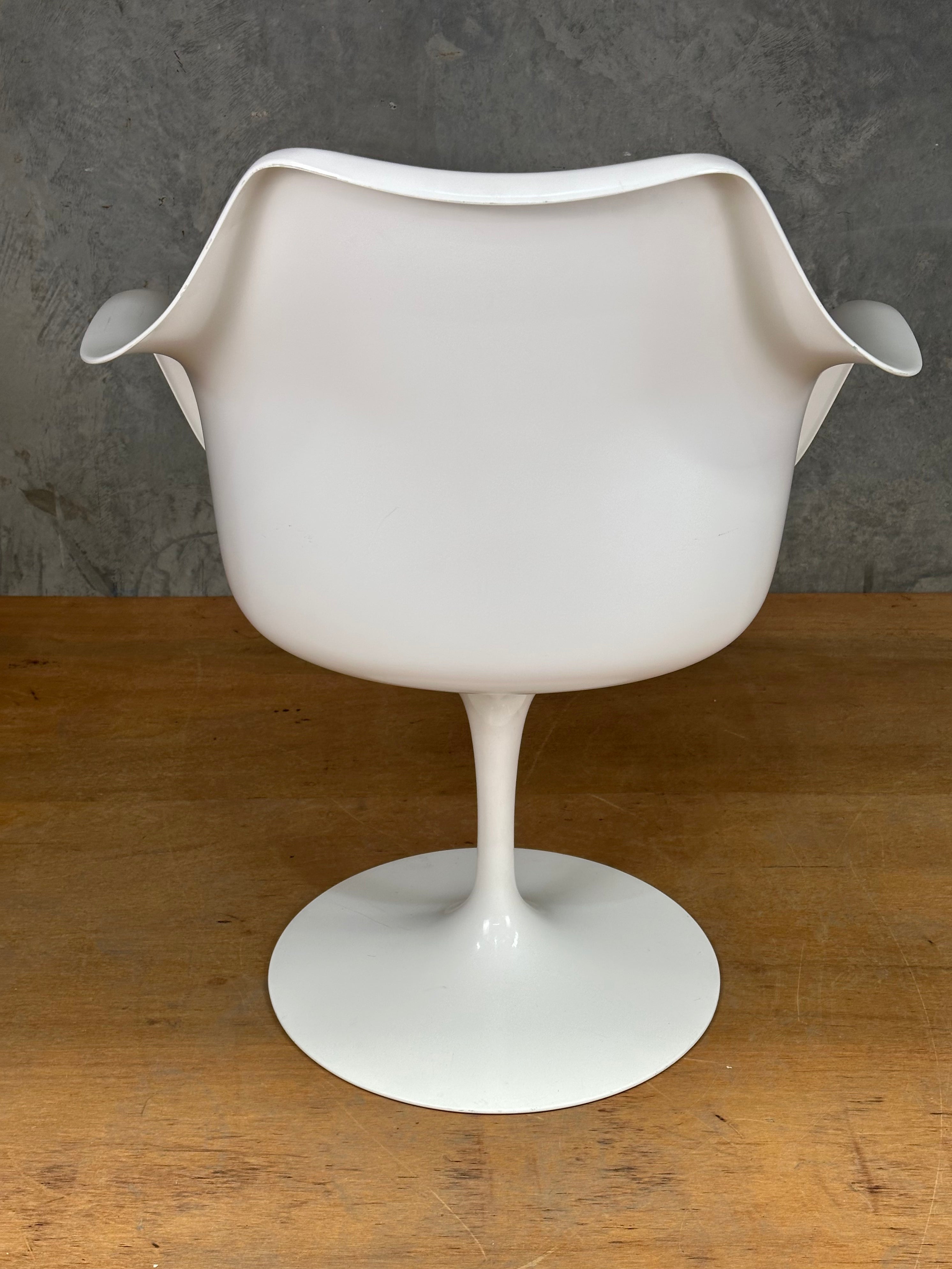 Tulip Dining Chairs With Armrests By Eero Saarinen For Knoll Us 1960's