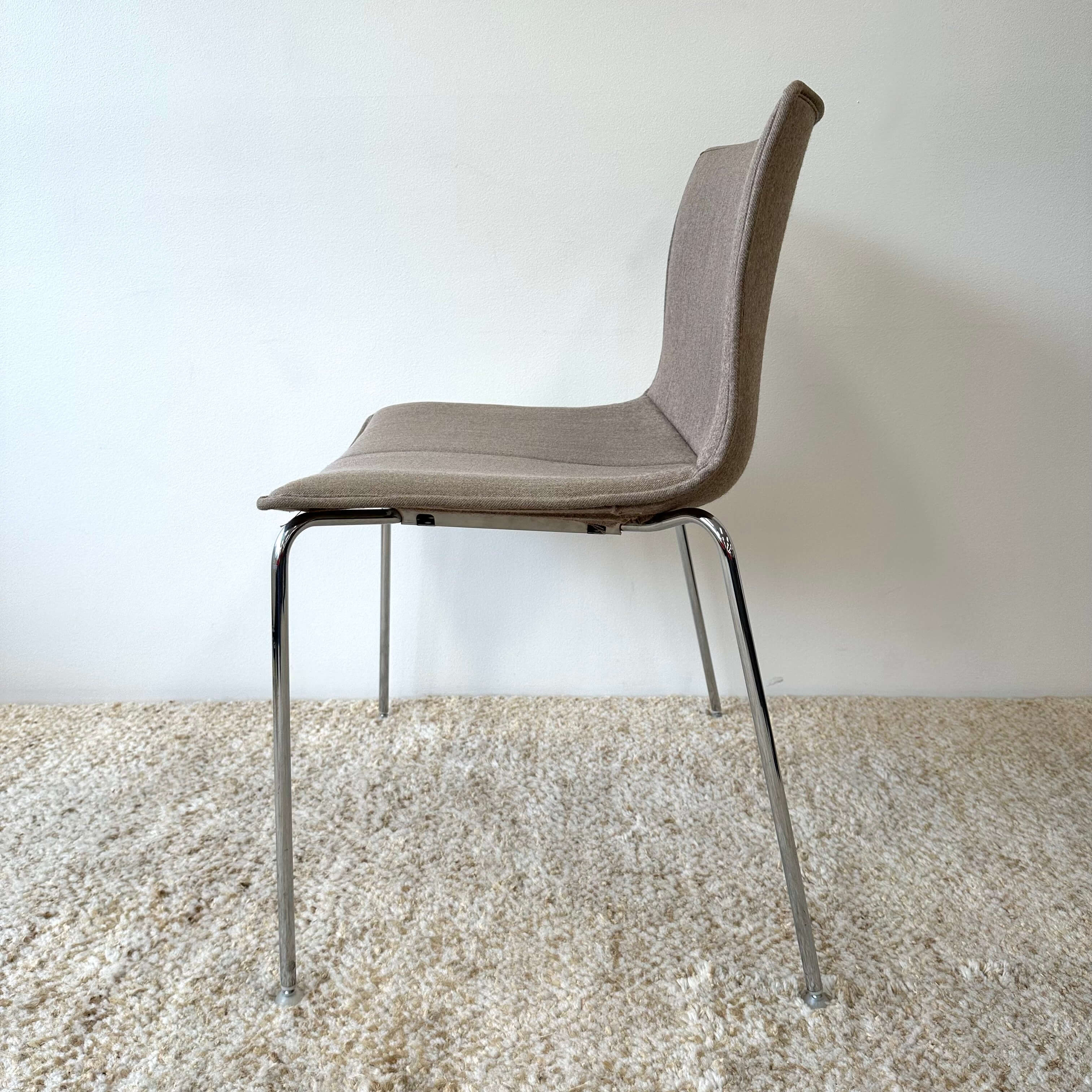 Catifa 53 Chair - 4-Leg, Arper - Mocha