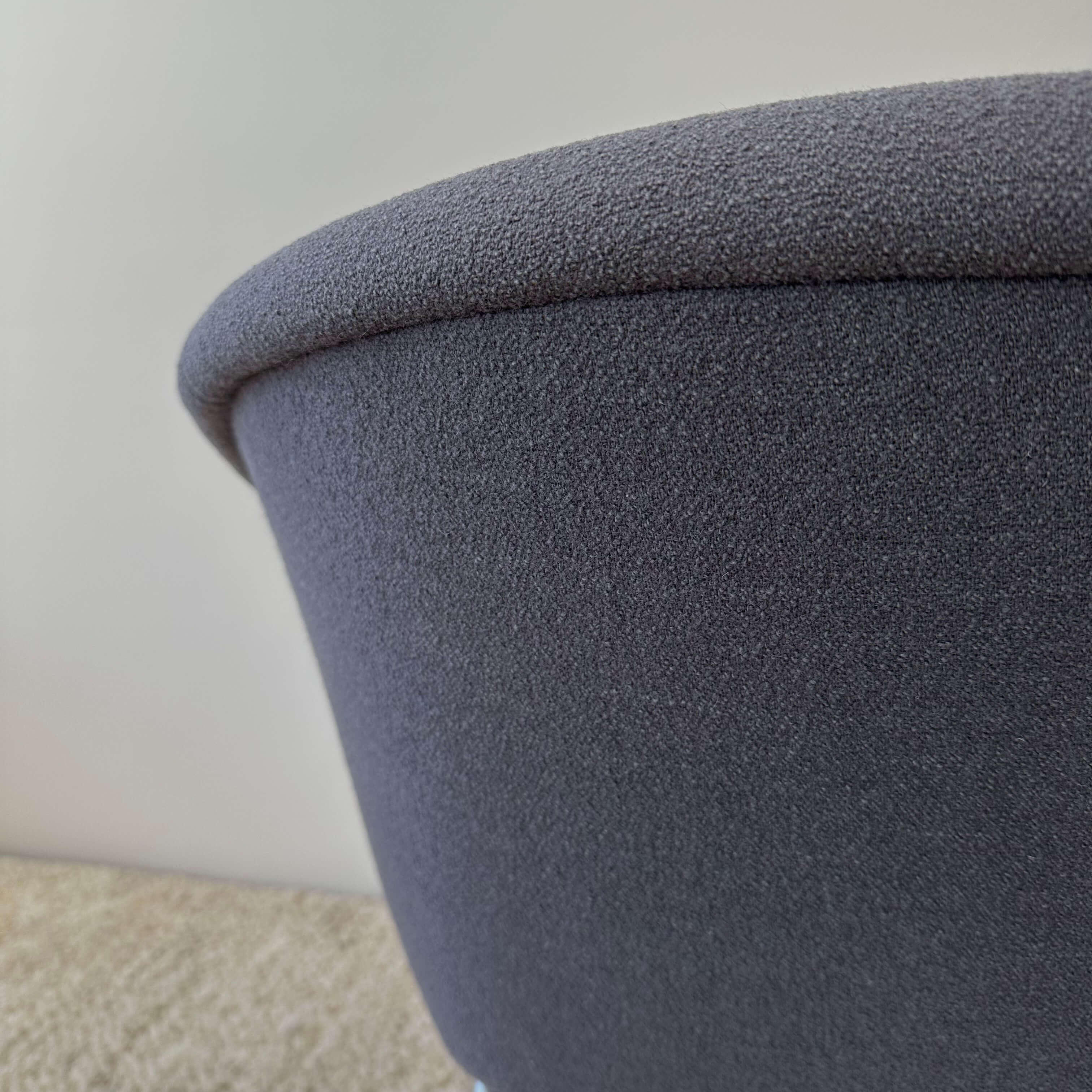 369 Armchair, Walter Knoll - Grey