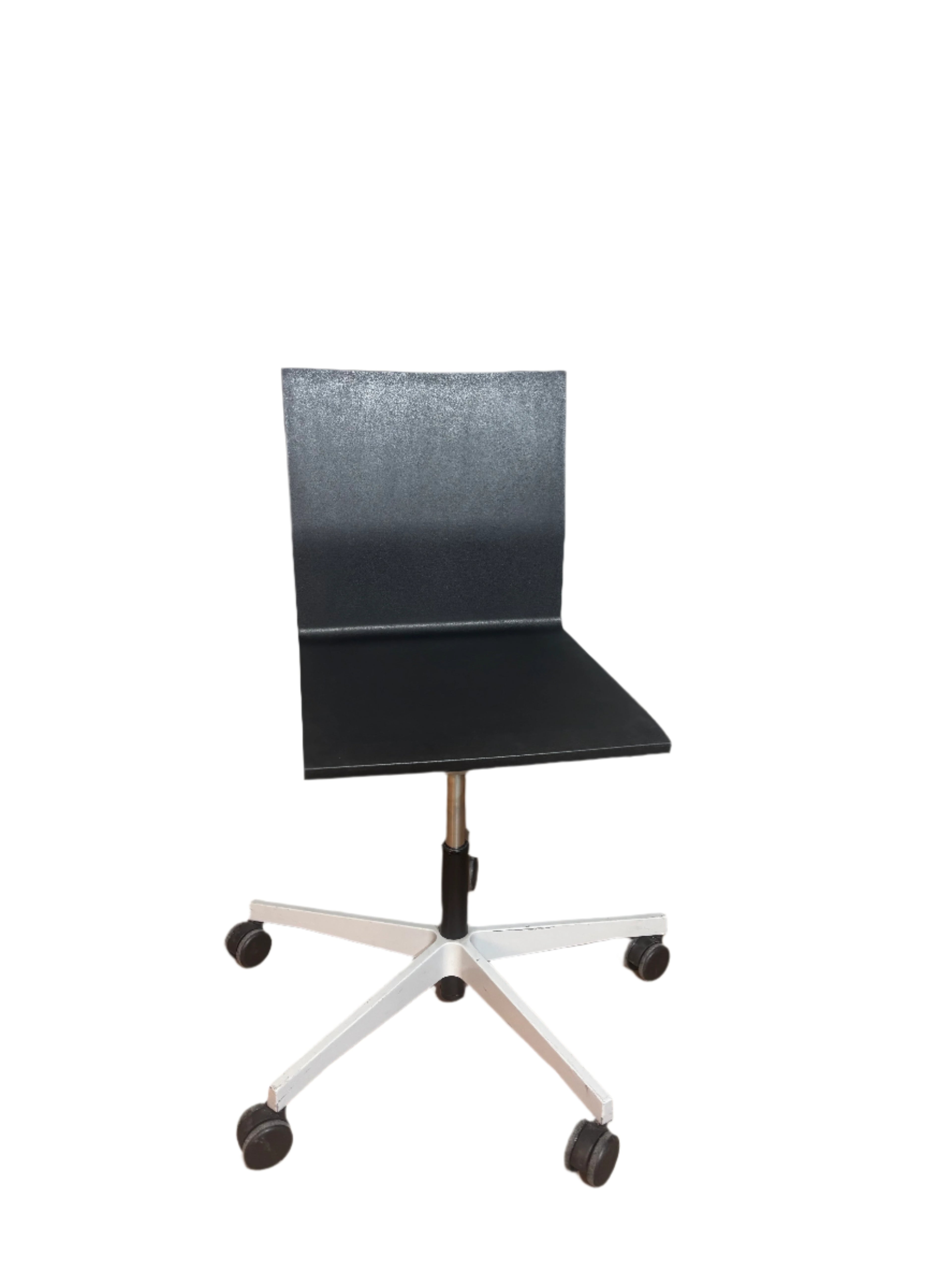 Vitra .04 chair designed by Maarten Van Severen