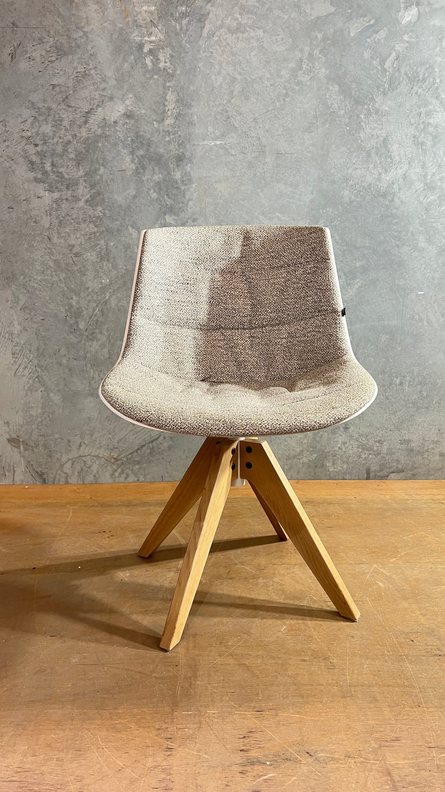 White MDF FLOW chair, made in Italy