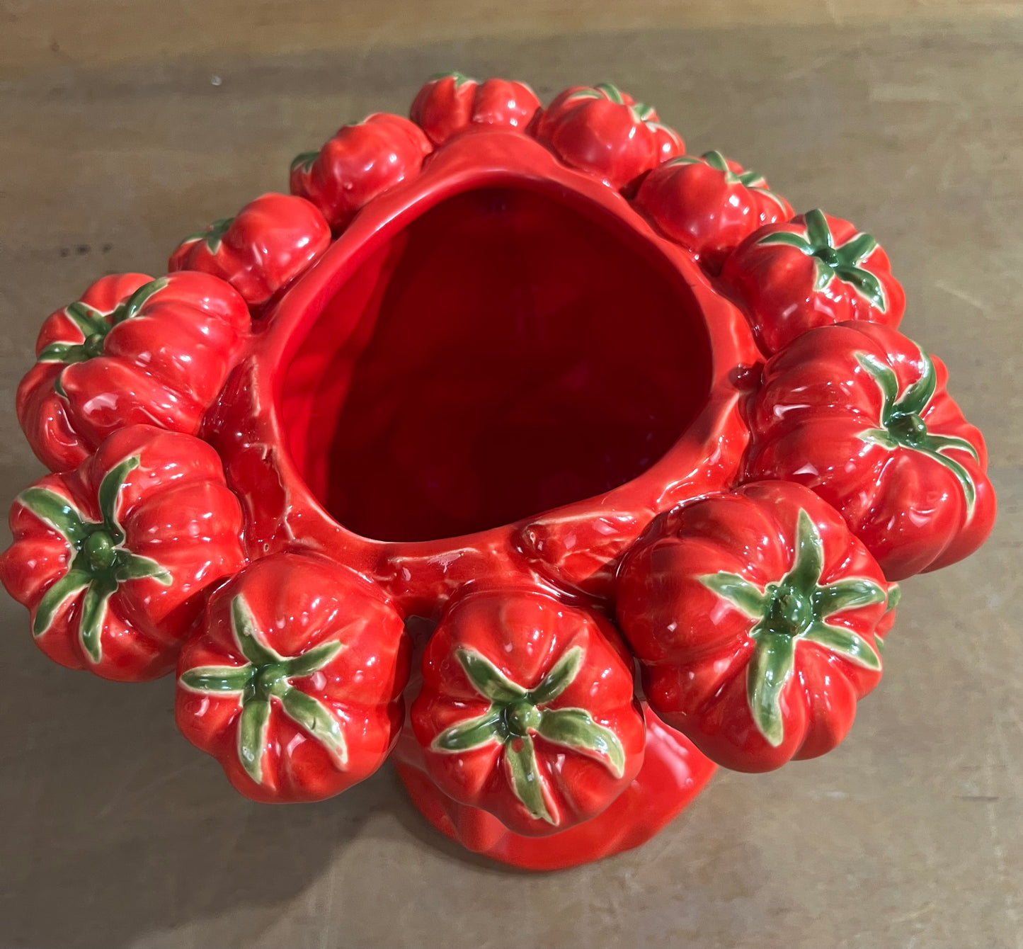 Gigi and Tom 'Tomato Girl' vase