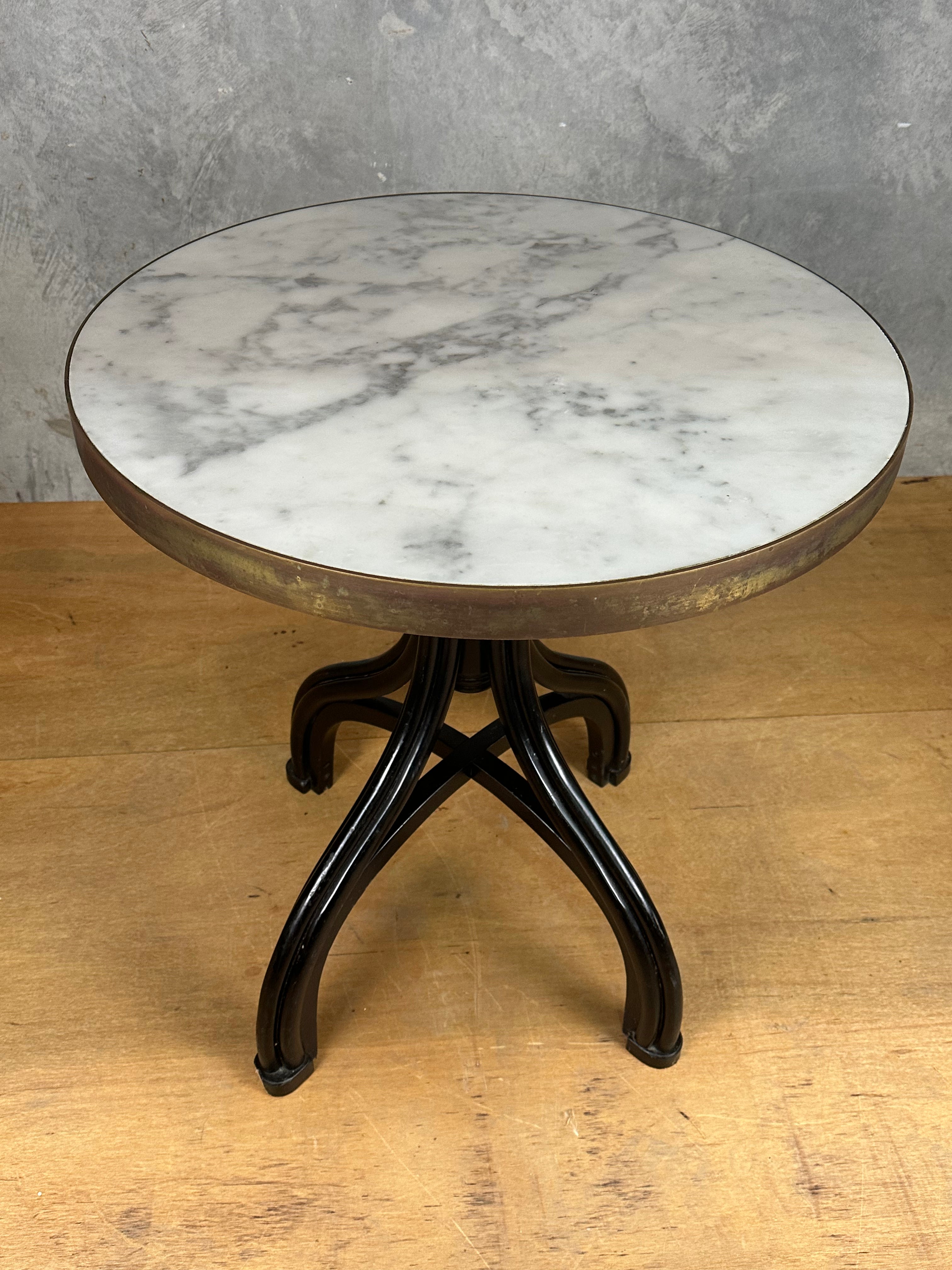 Vintage Cafe Table - Round Marble, Thonet