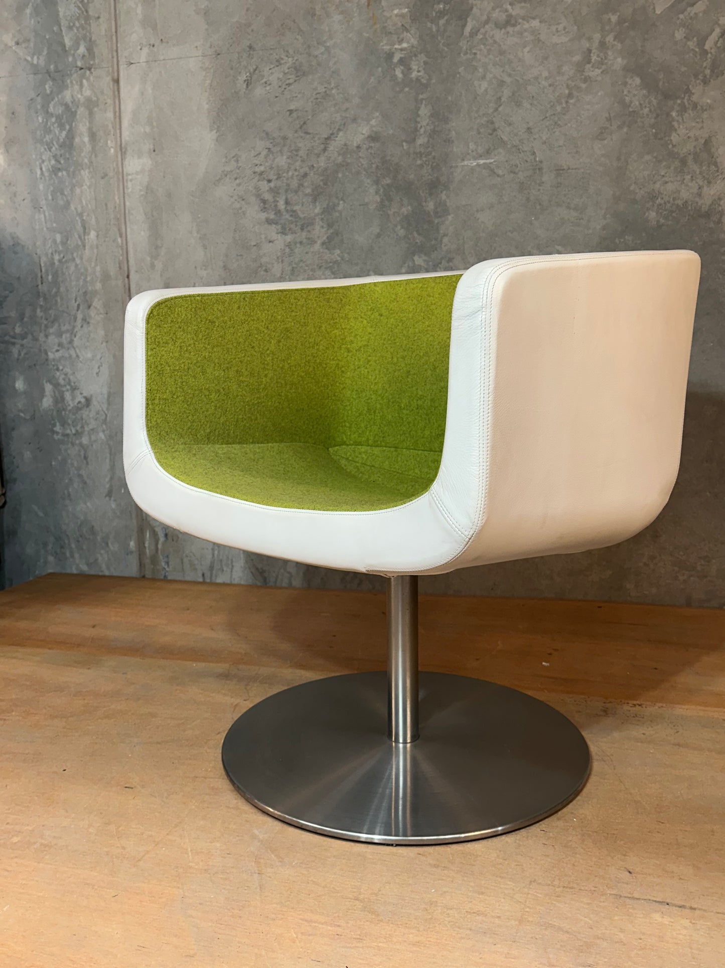 Schamburg + Alvisse Tub chair
