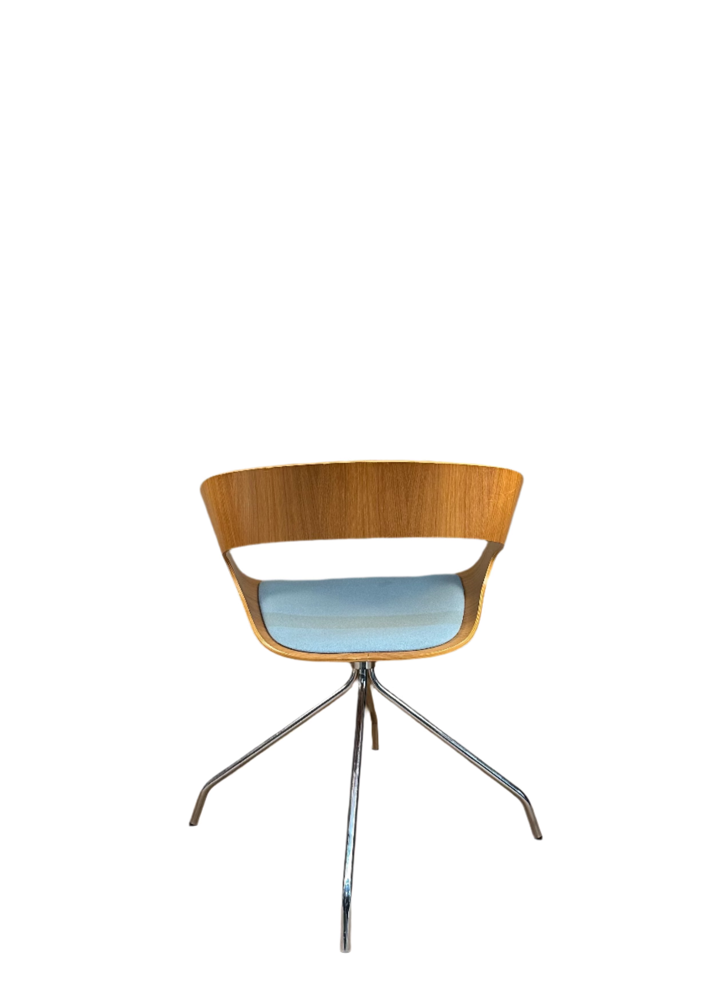 "Chat Swivel Chair" aqua - designed by Jakob Wagner