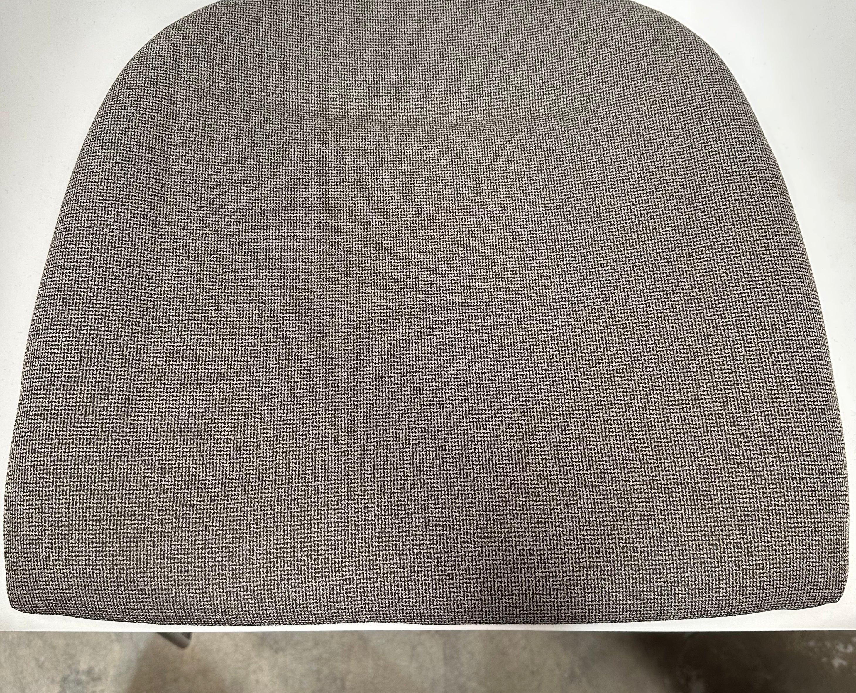 "O Chair" style chair with padded seat - white + grey cushion