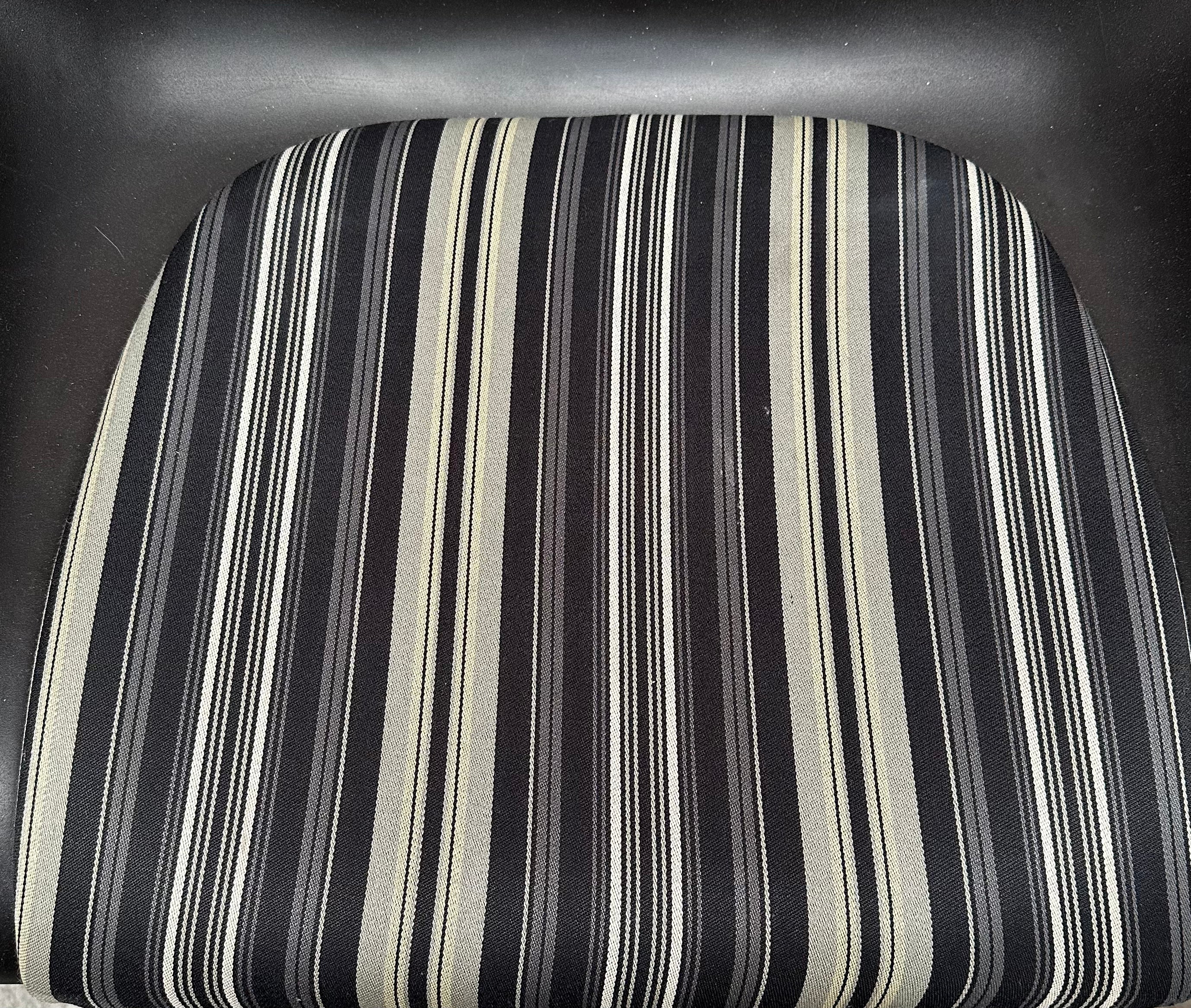 "O Chair" style chair with padded seat - black + striped patterned cushion