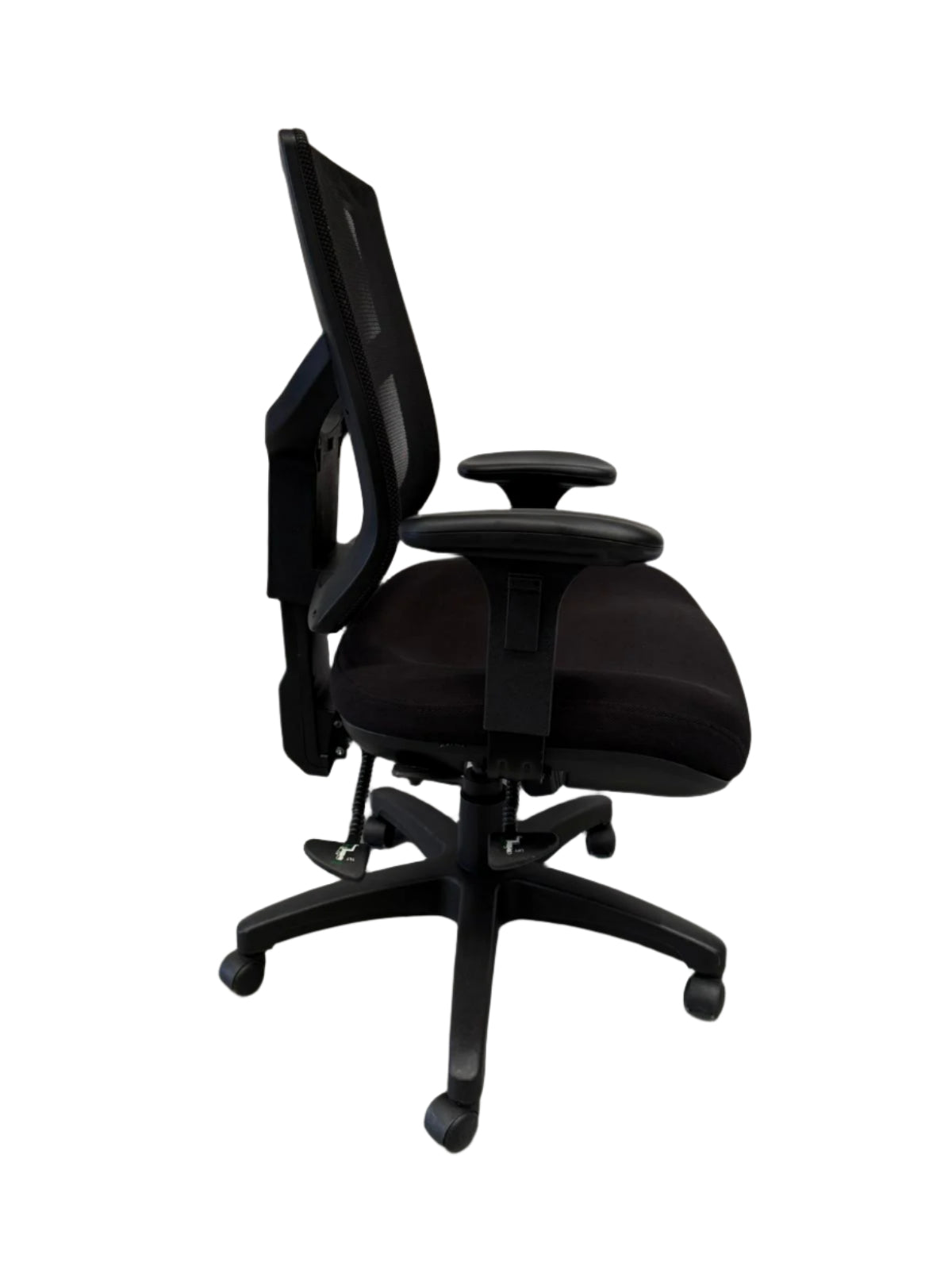 Style Mesh Back Chair by Vesta