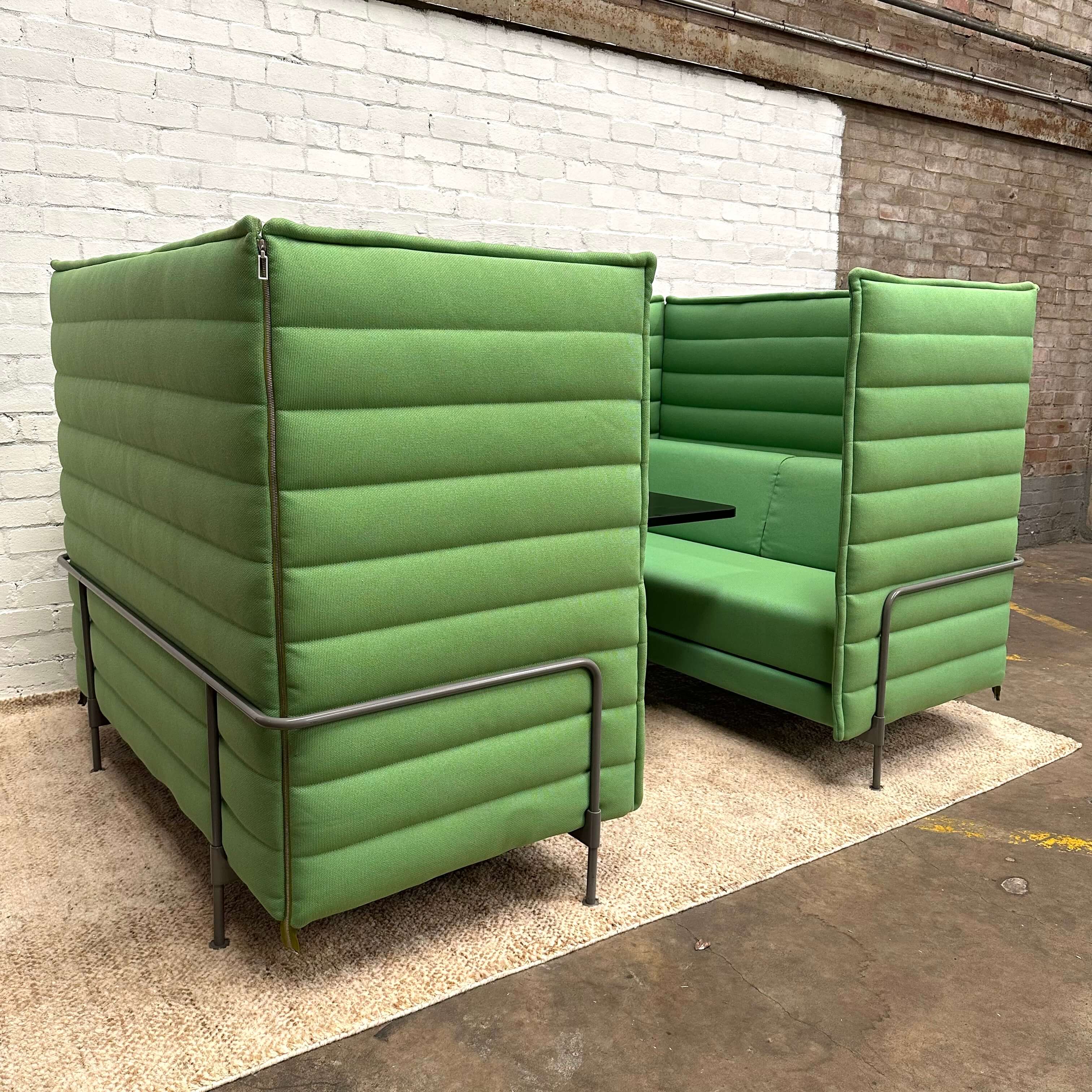 Alcove Cabin Highback with Table (4 Seater), Vitra Ronan & Erwan Bouroullec, 2006