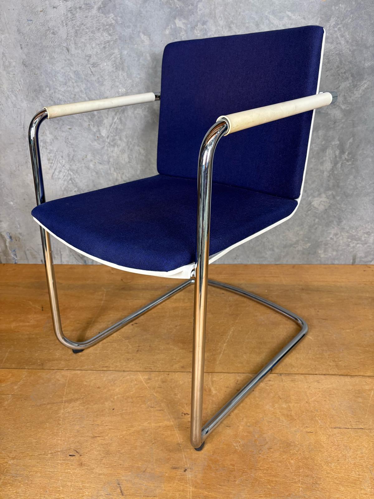Wilkhahn Cantilever Chair
