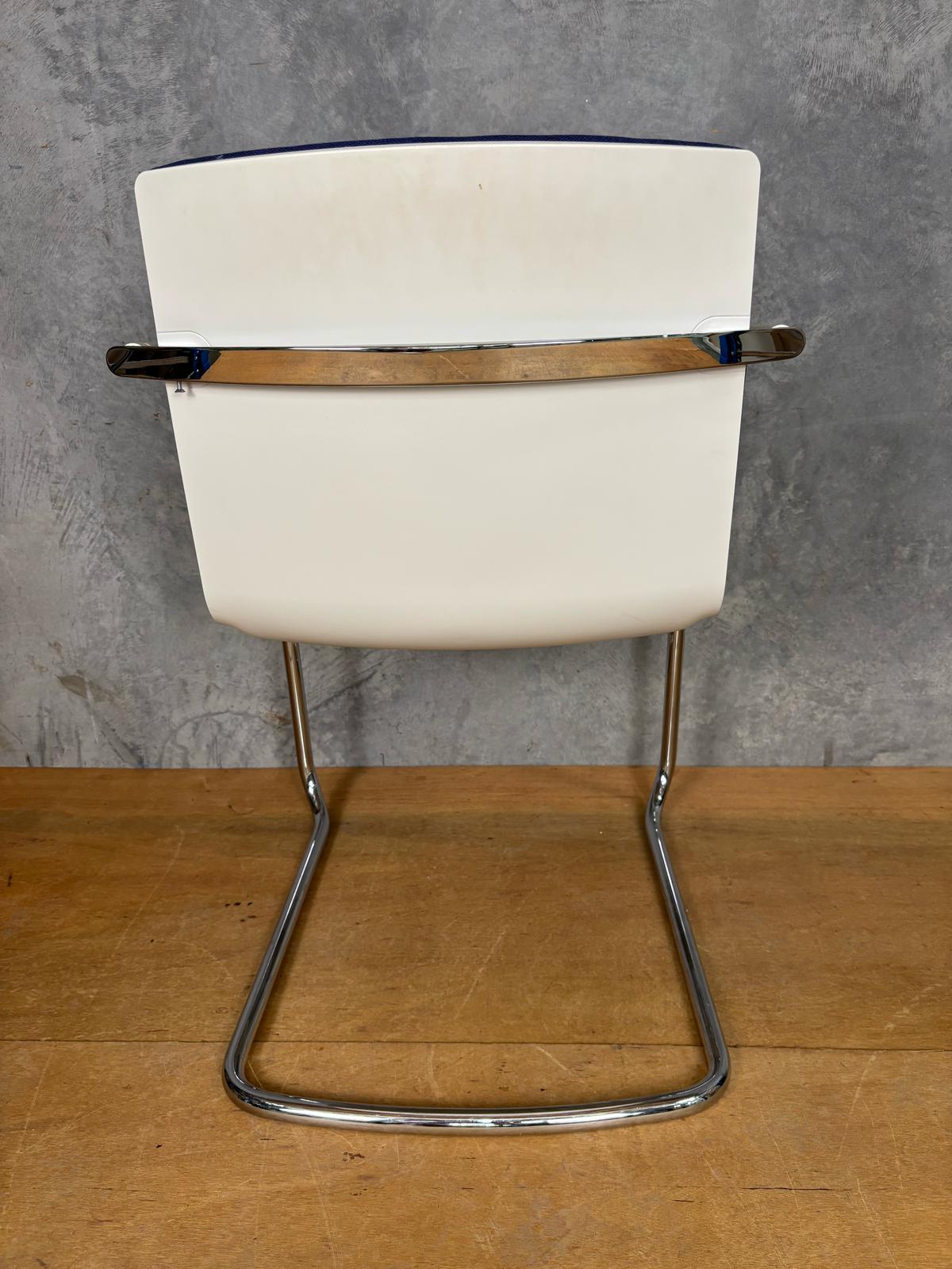 Wilkhahn Cantilever Chair