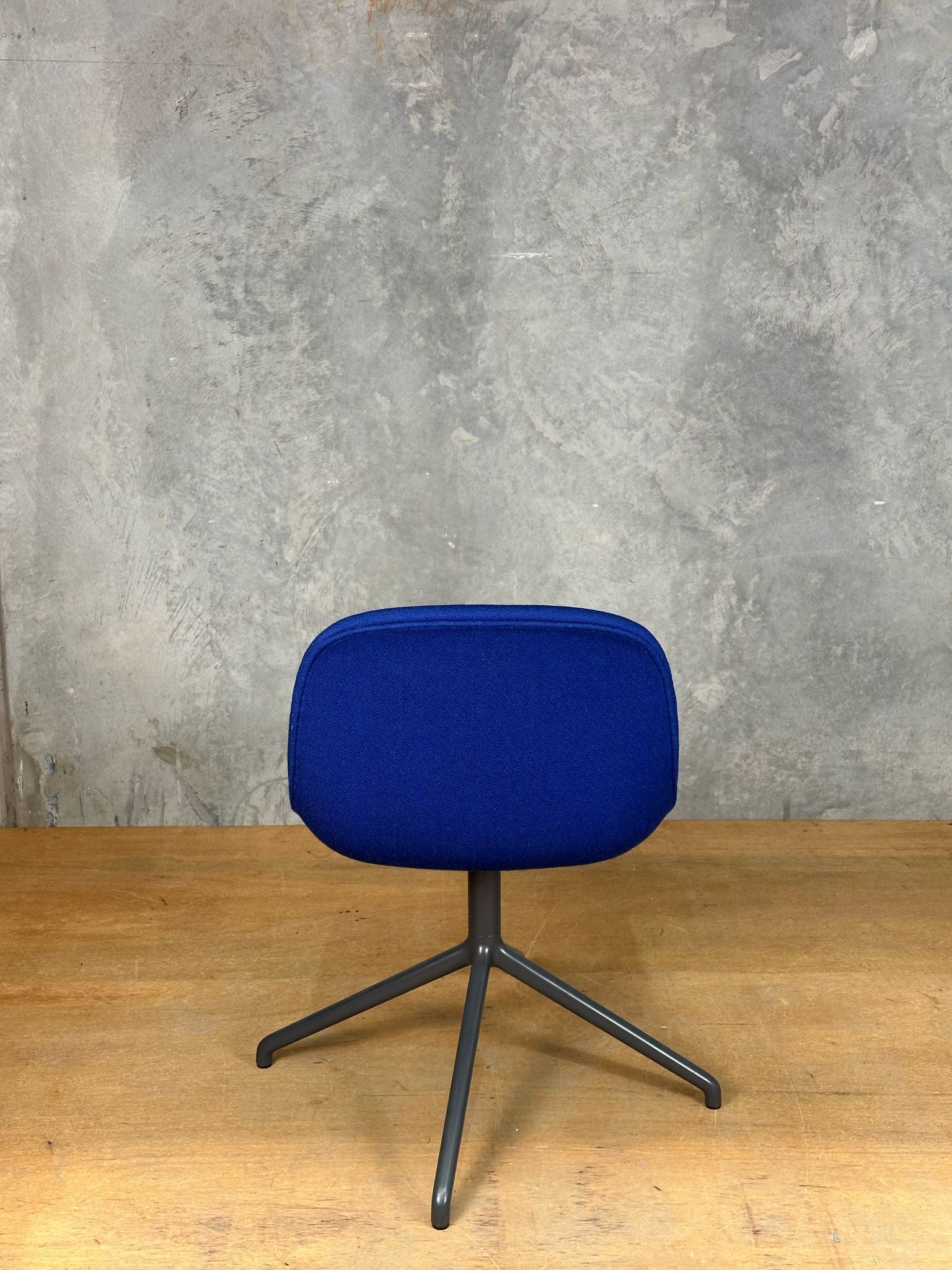 Muuto Fiber Side Chair - Swivel Base