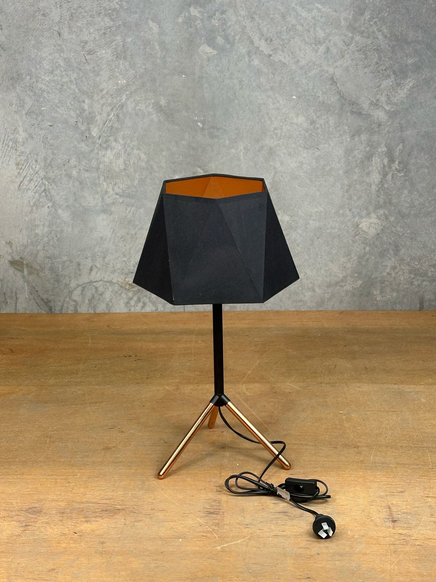 Zati Table Lamp - Horgans