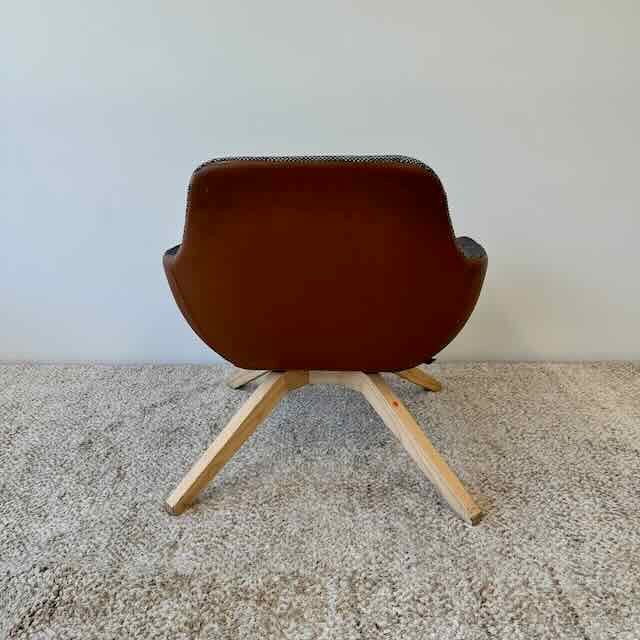 Y 4-leg Armchair, Alma Design Mario Mazzer