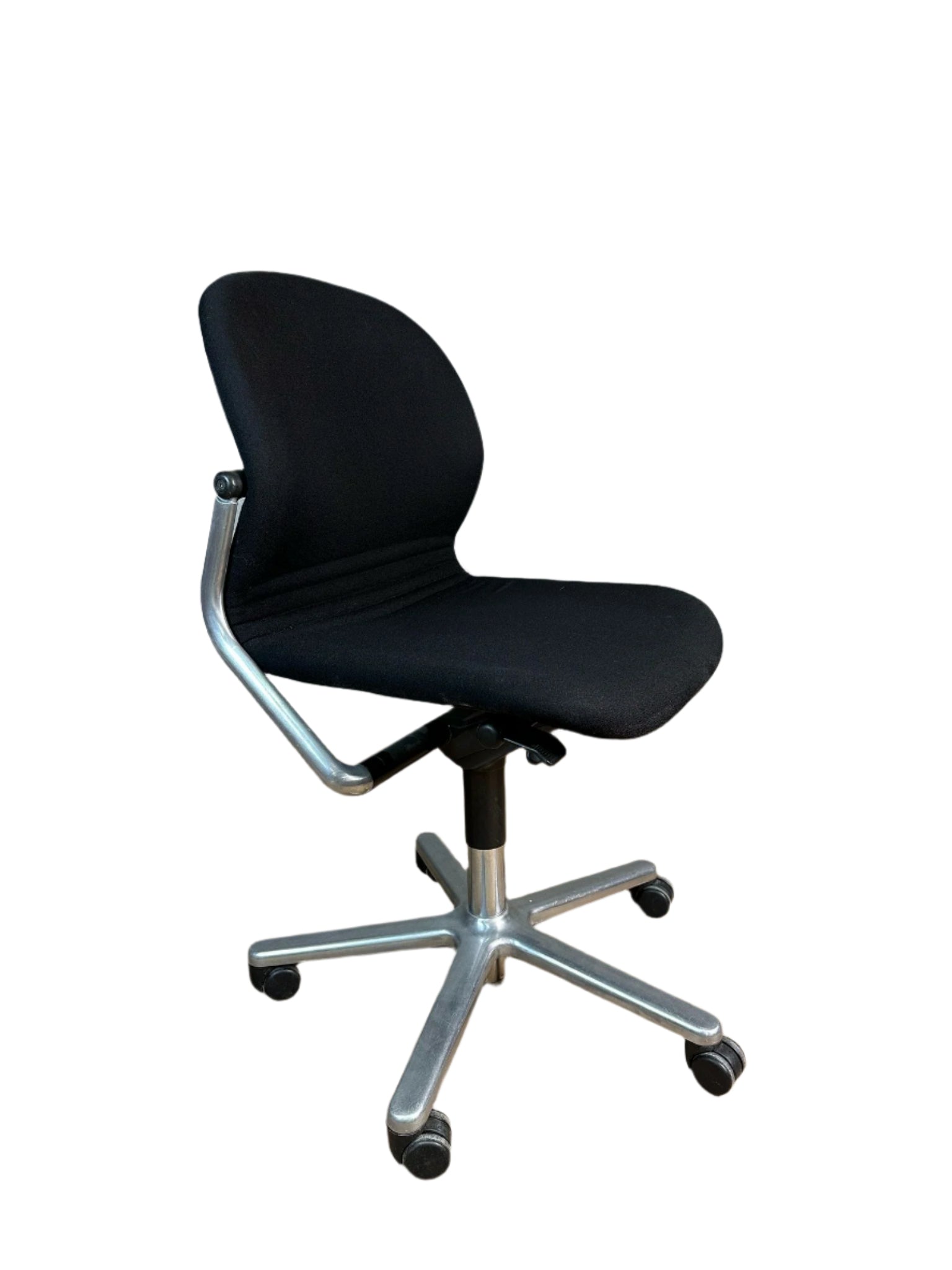 Wilkhahn FS 211/8 Task Chair Low Backrest in Black