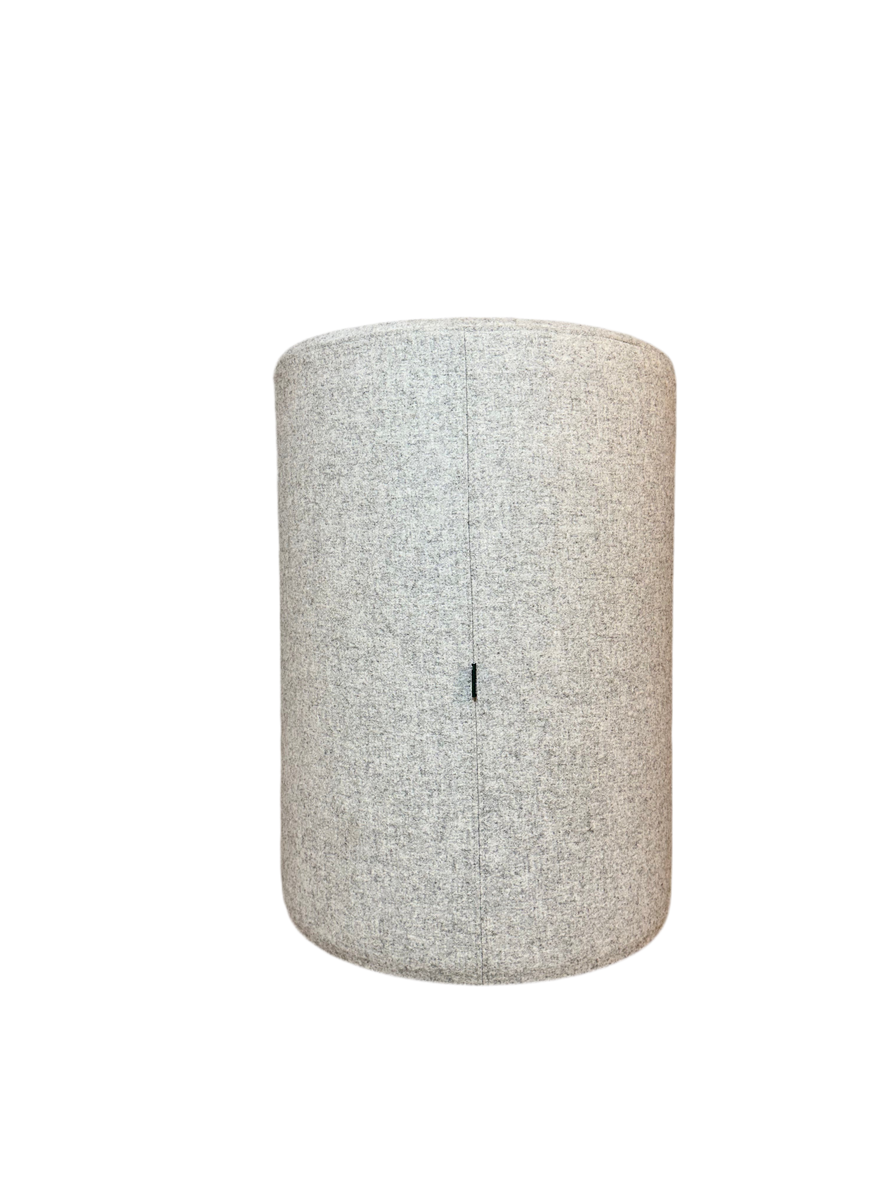 Fineseat Round Ottoman
