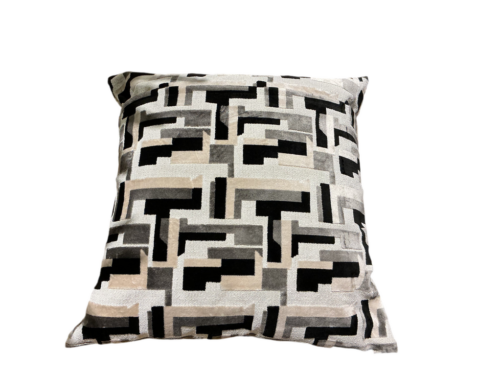 Monochrome pattern cushion