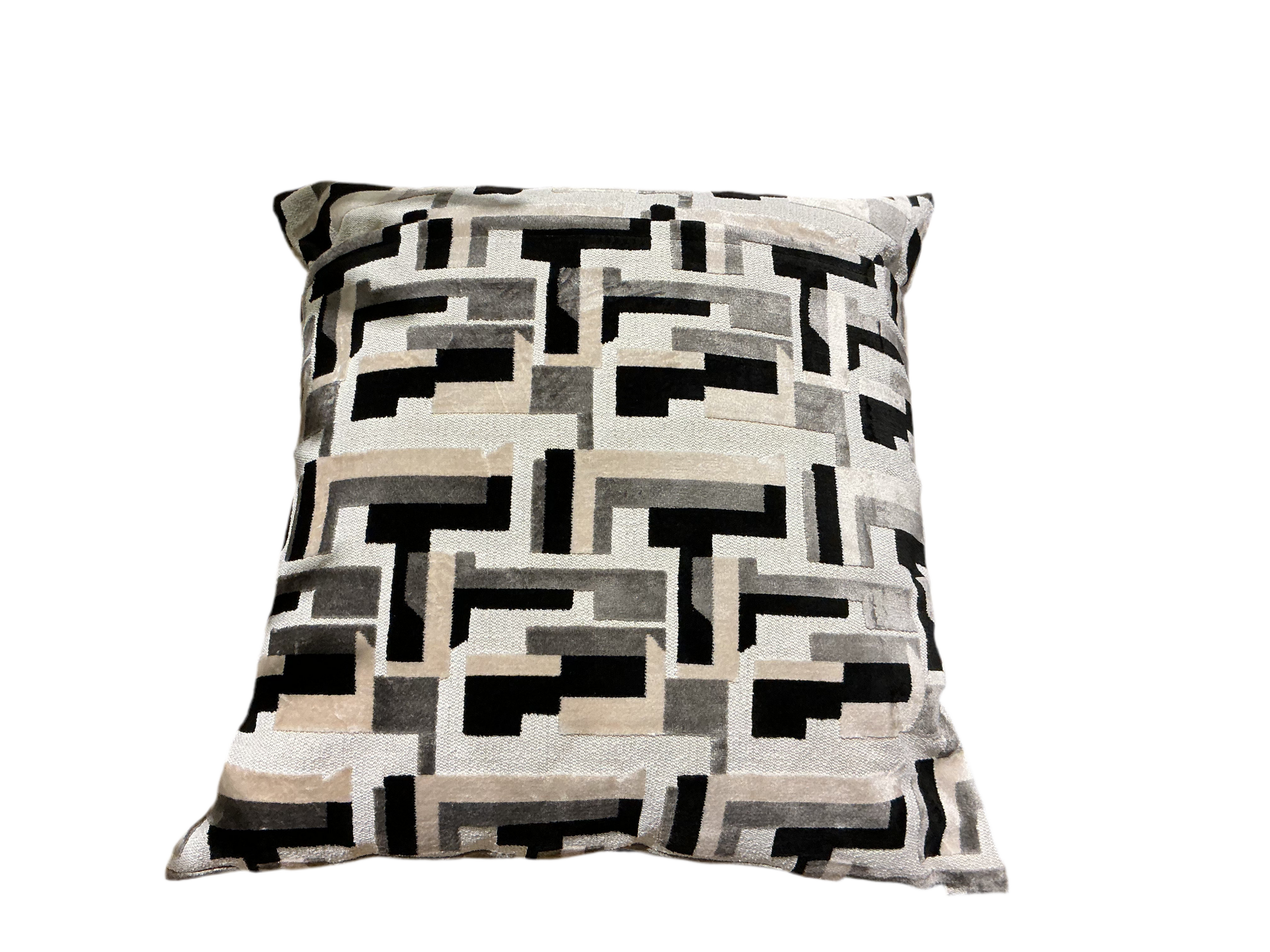 Monochrome pattern cushion