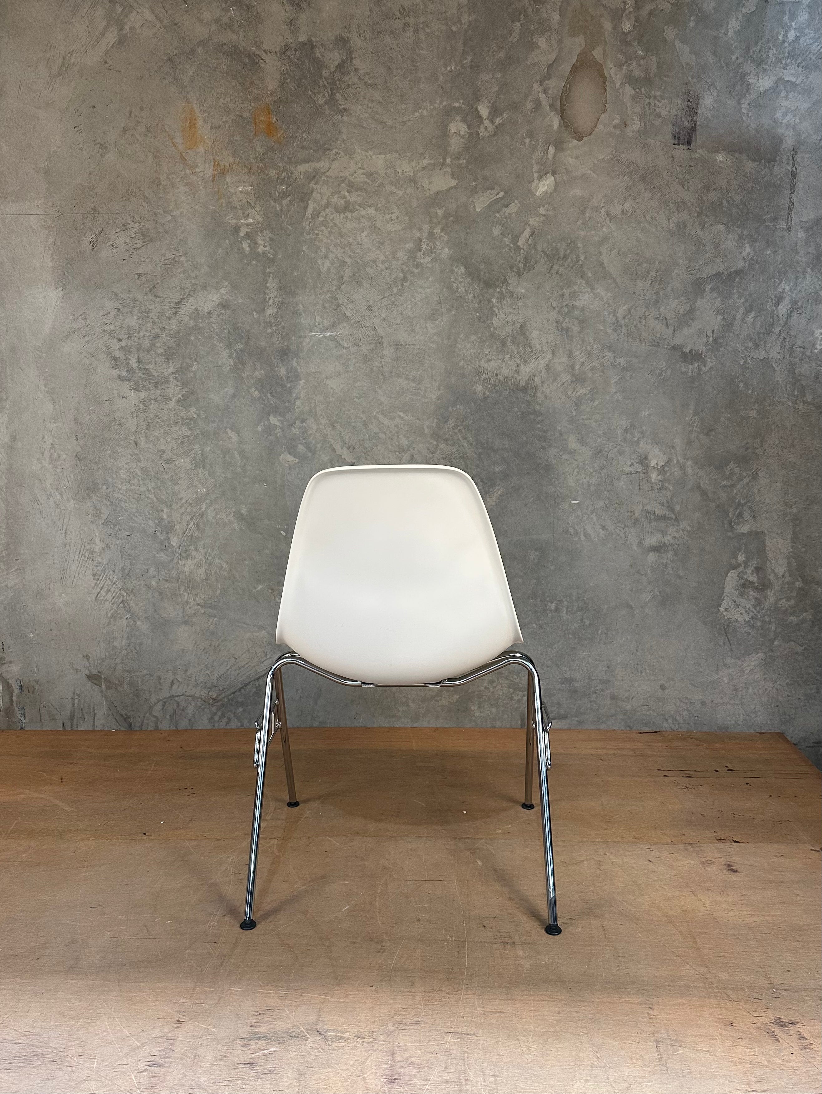 Eames DSS White Stacking Chair
