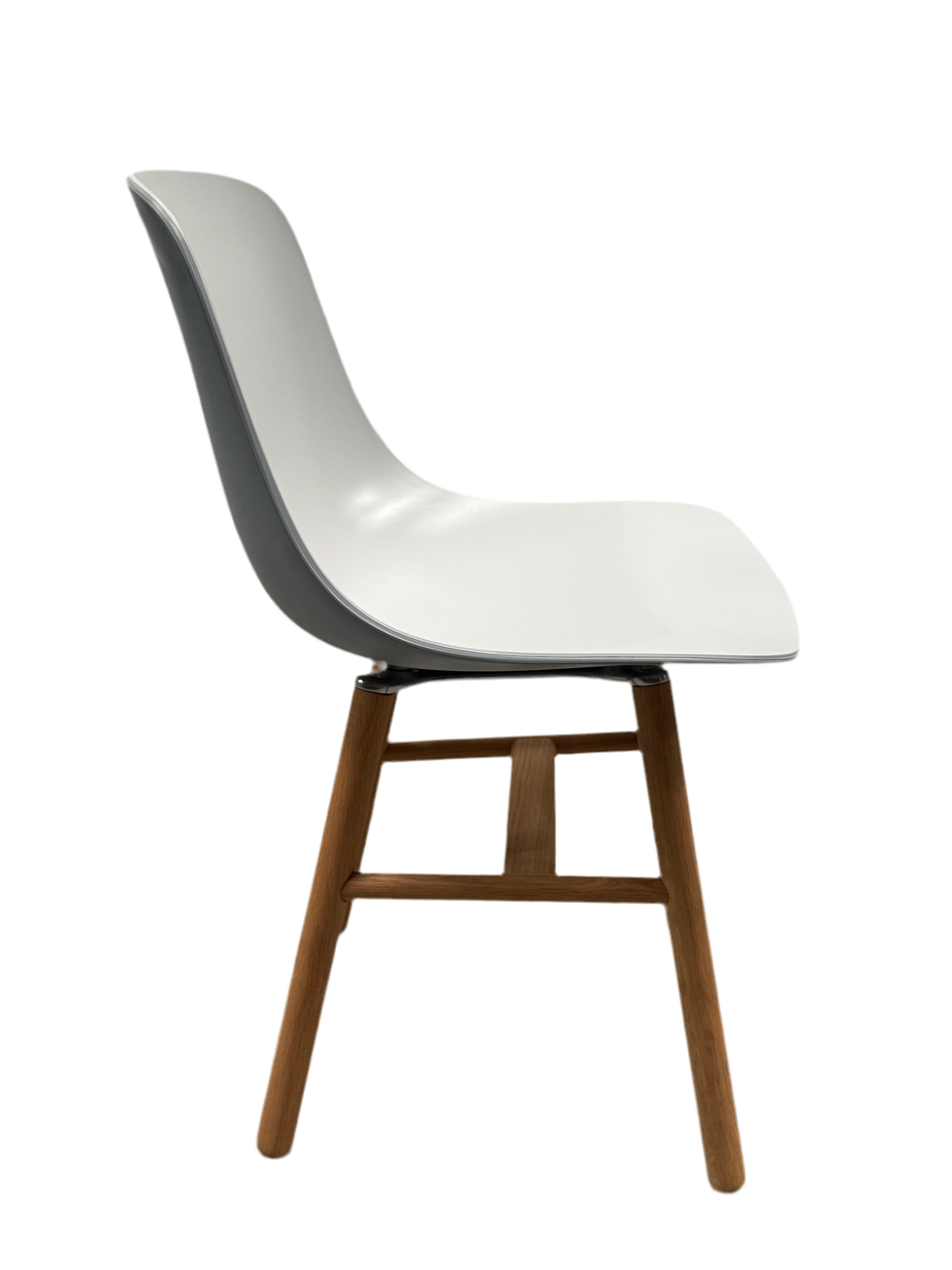 Pure Loop Binuance Retro Infiniti Chair