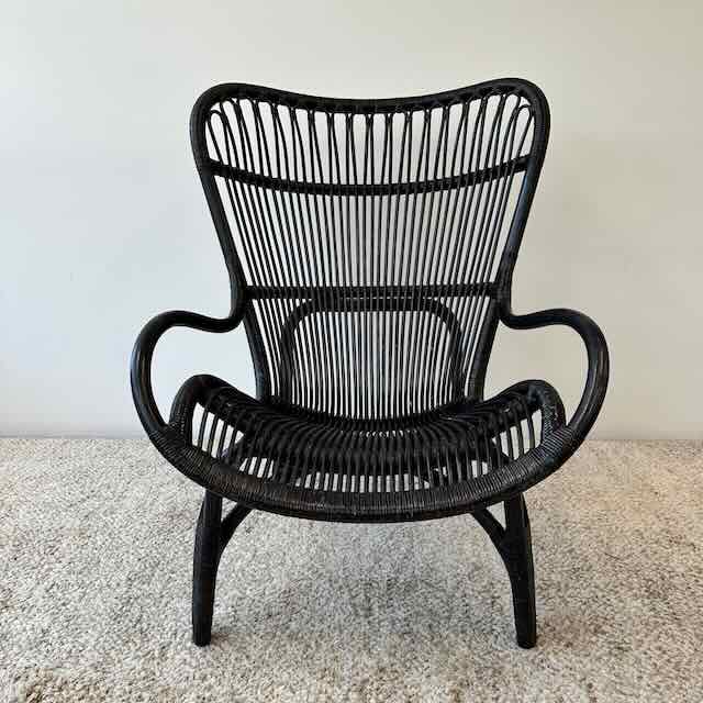 Yuzuru yamakawa online chair