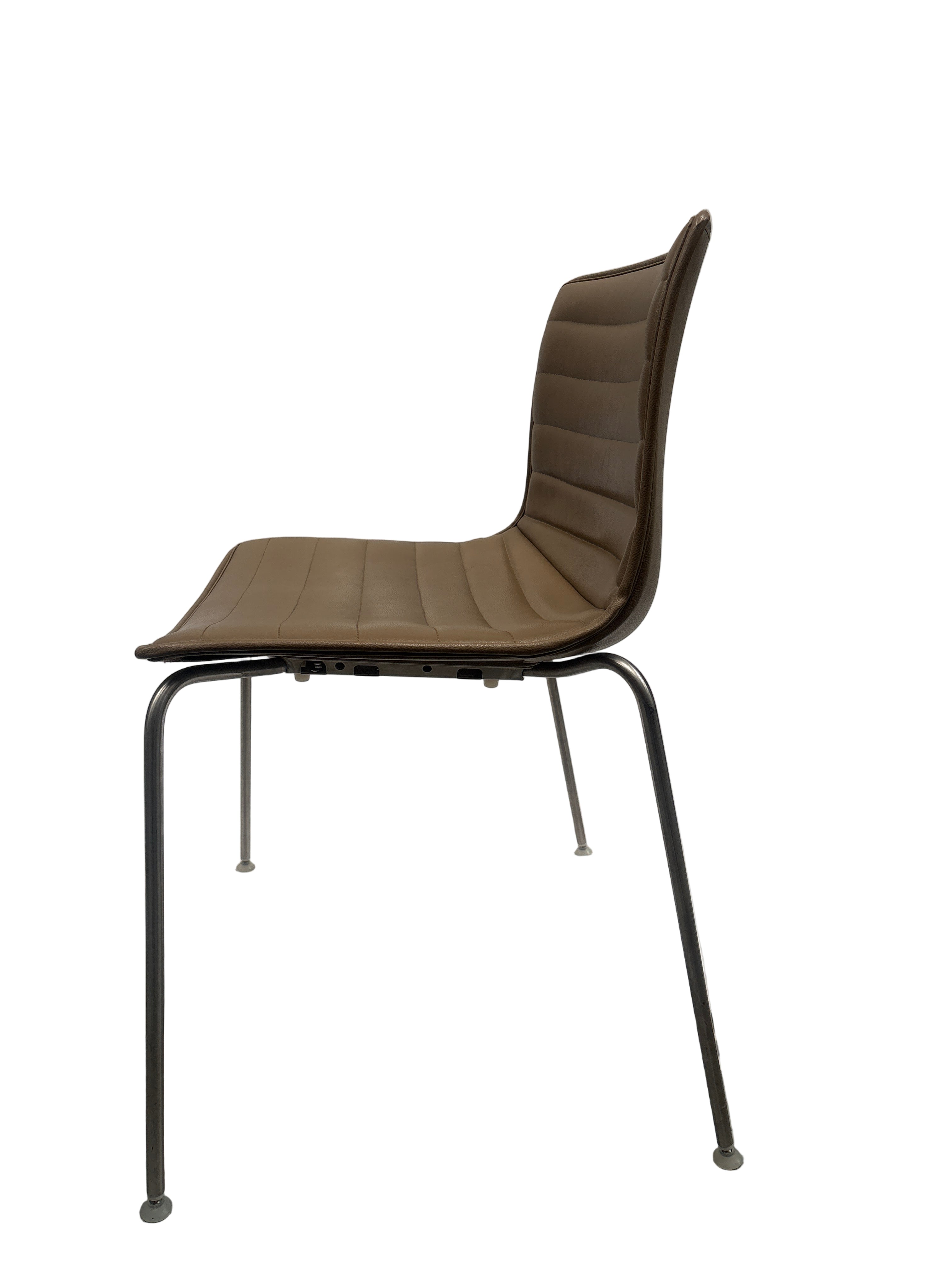 Catifa 53 - 4 Leg Base, Arper - Latte