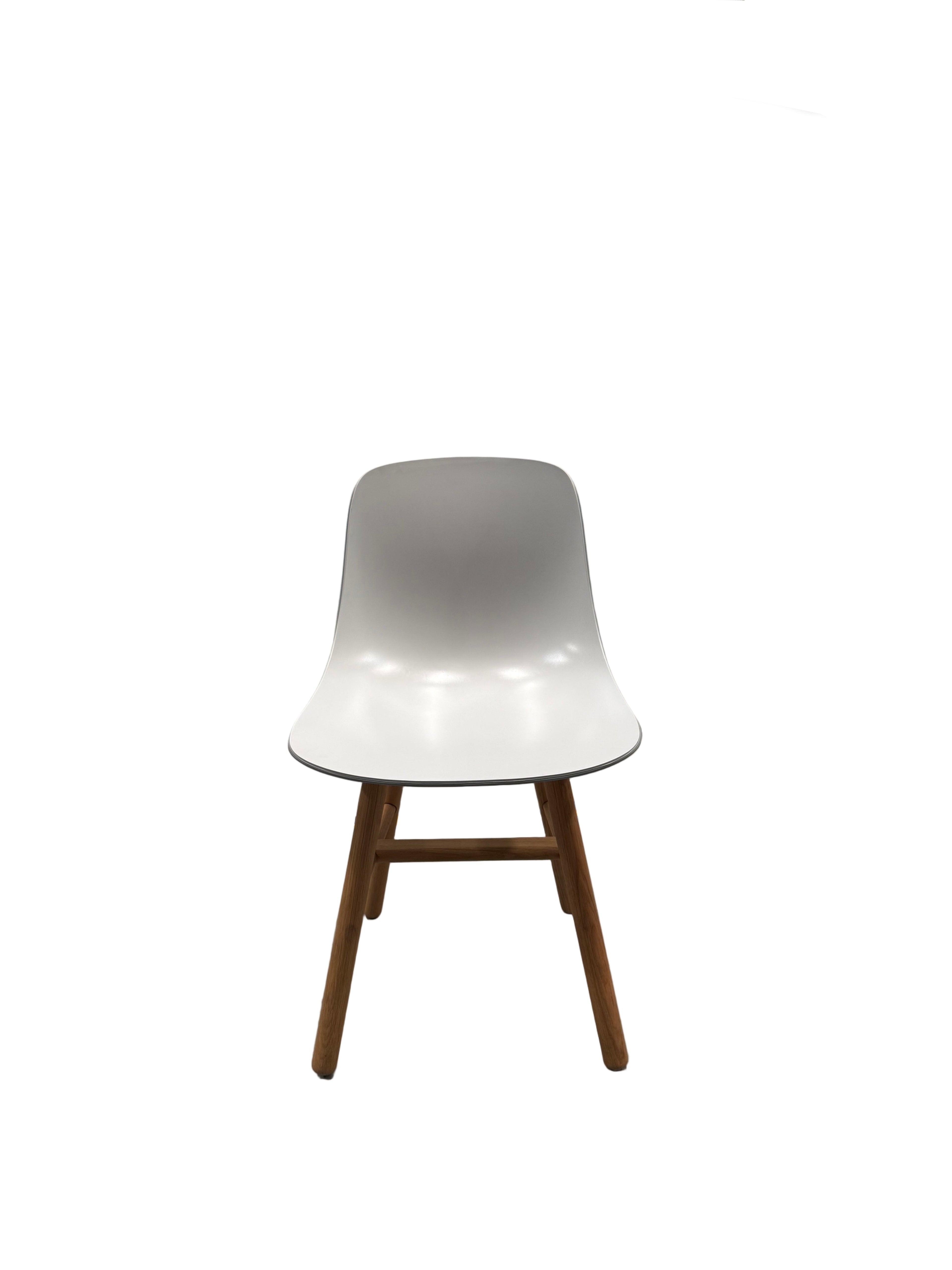 Pure Loop Binuance Retro Infiniti Chair