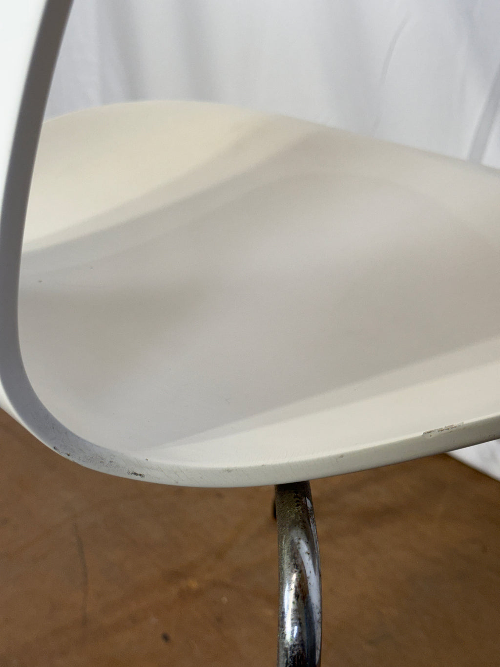 Arne Jacobsen, Series 7™ Chair (Model 3107) by Fritz Hansen