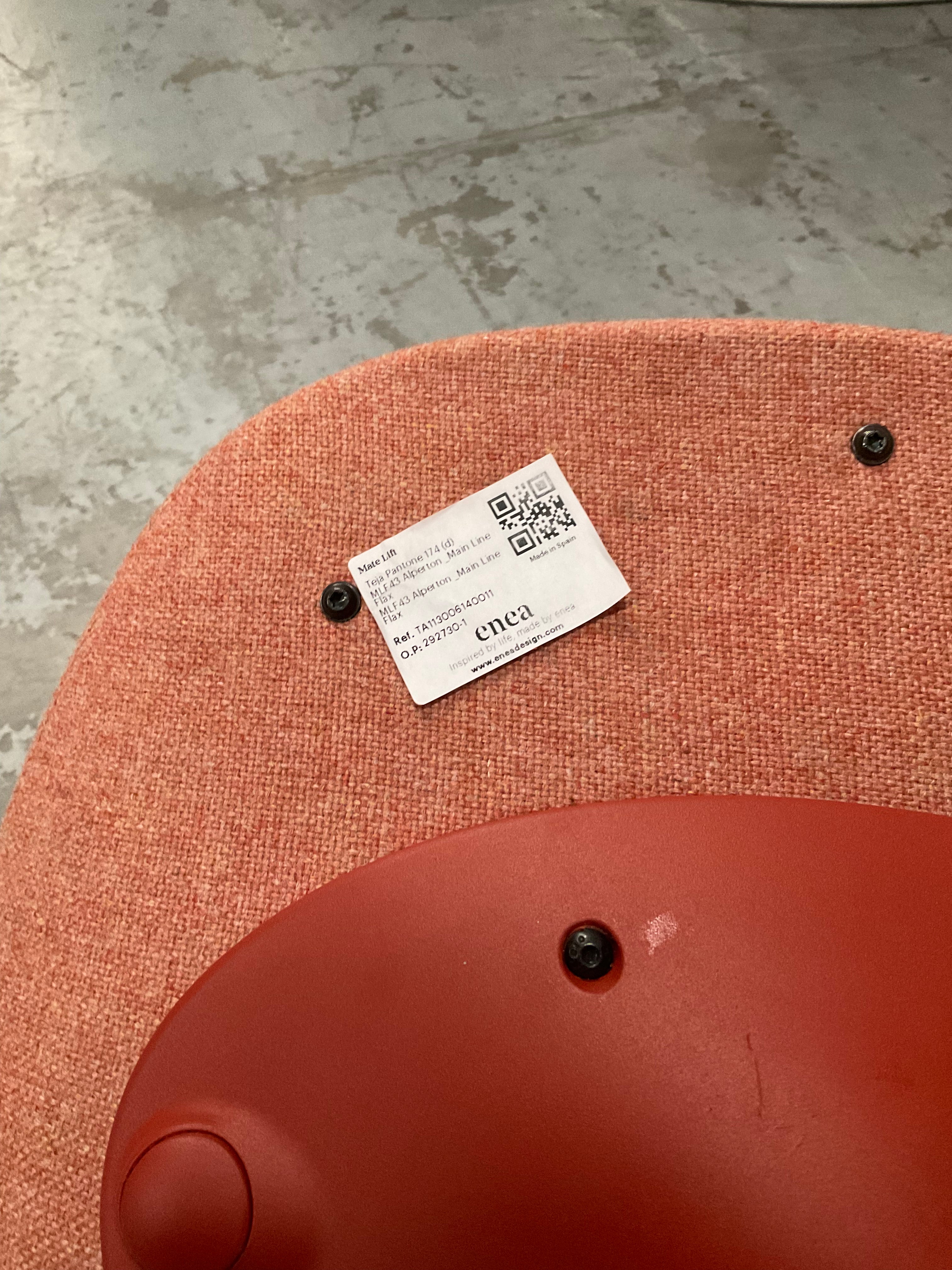 Kezu Enea Mate Stool