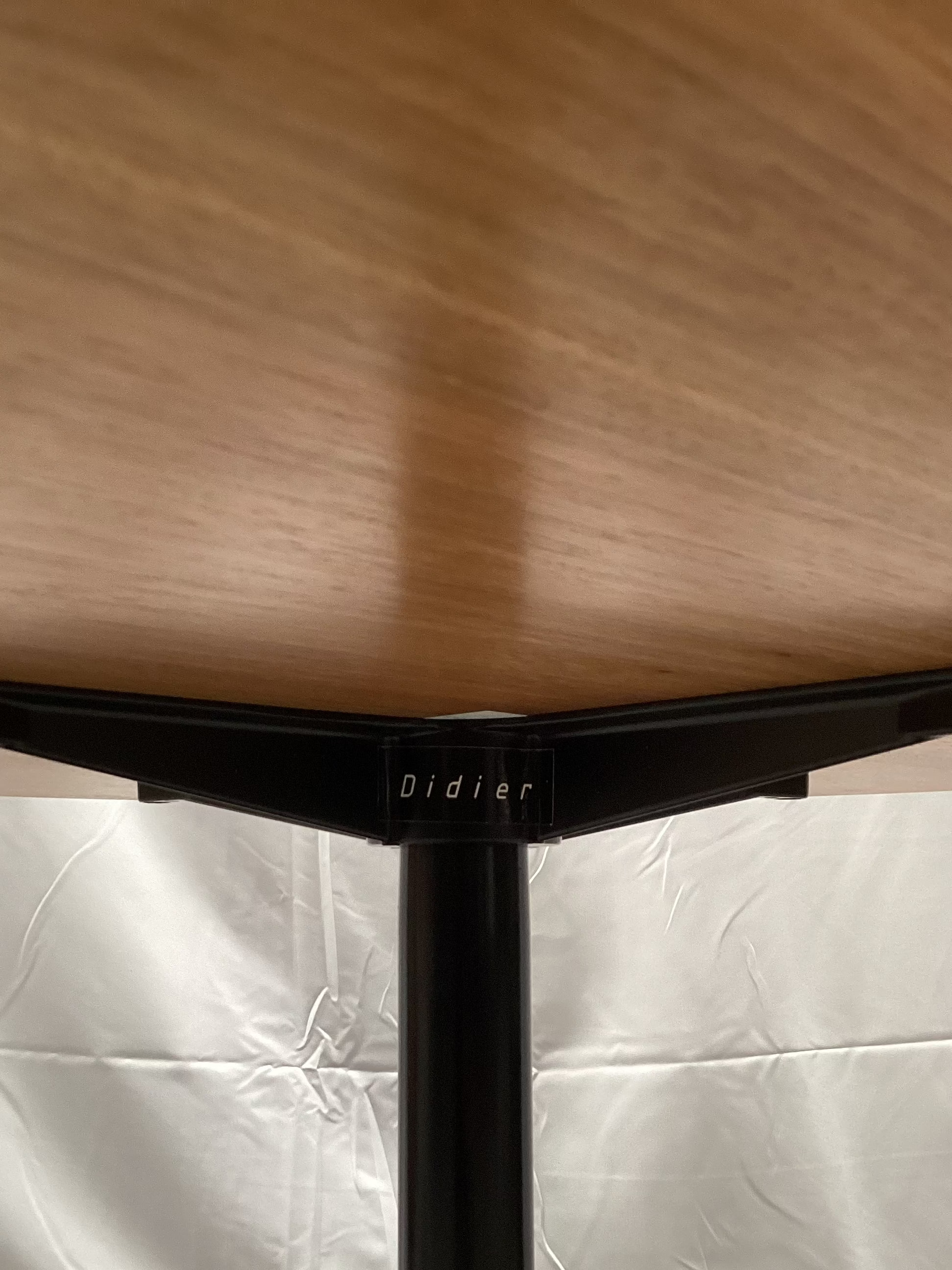 Oasis Round Dining Table by Didier