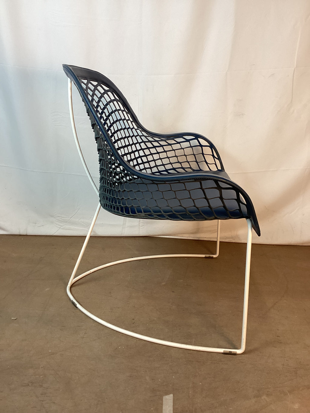 Midj Guapa AP Lounge Armchair C2BC in Ocean Blue