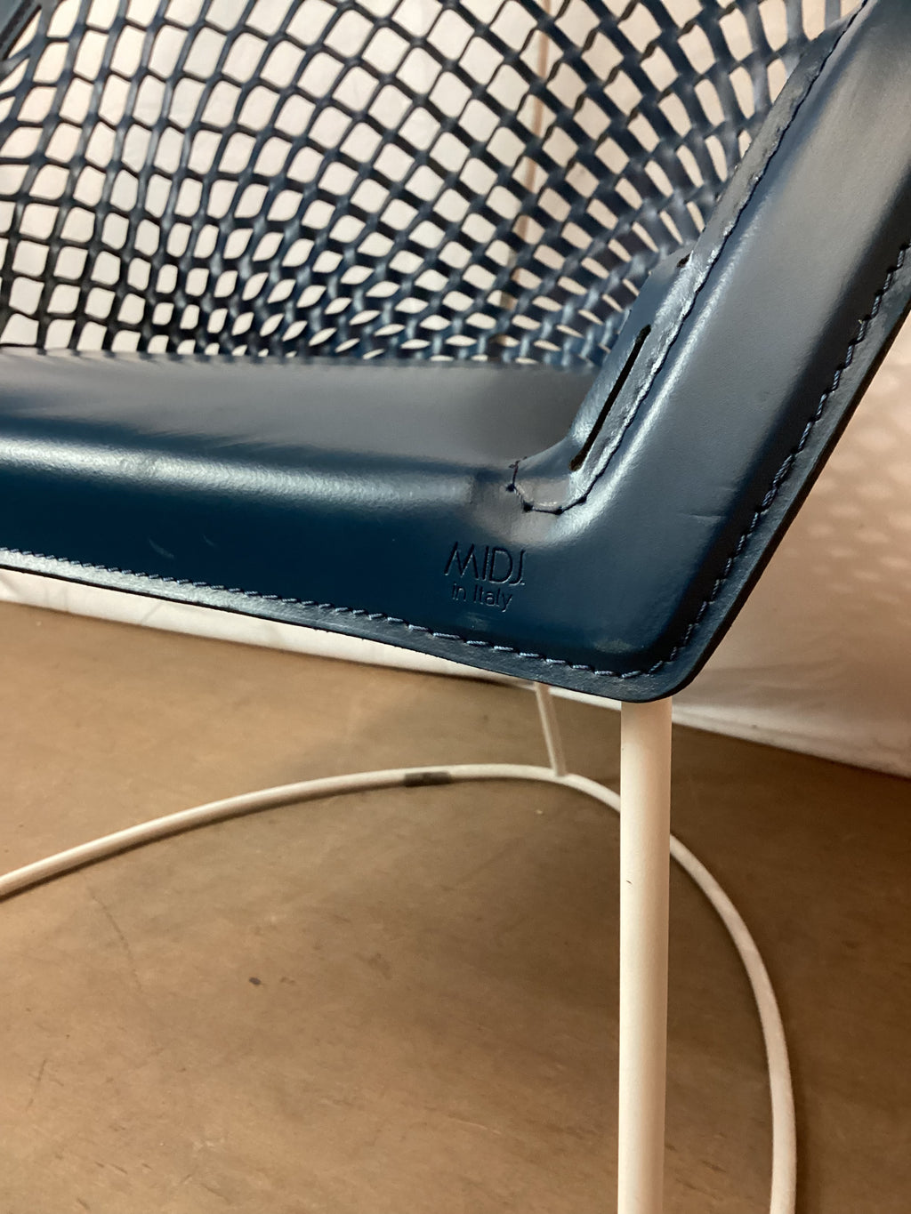 Midj Guapa AP Lounge Armchair C2BC in Ocean Blue