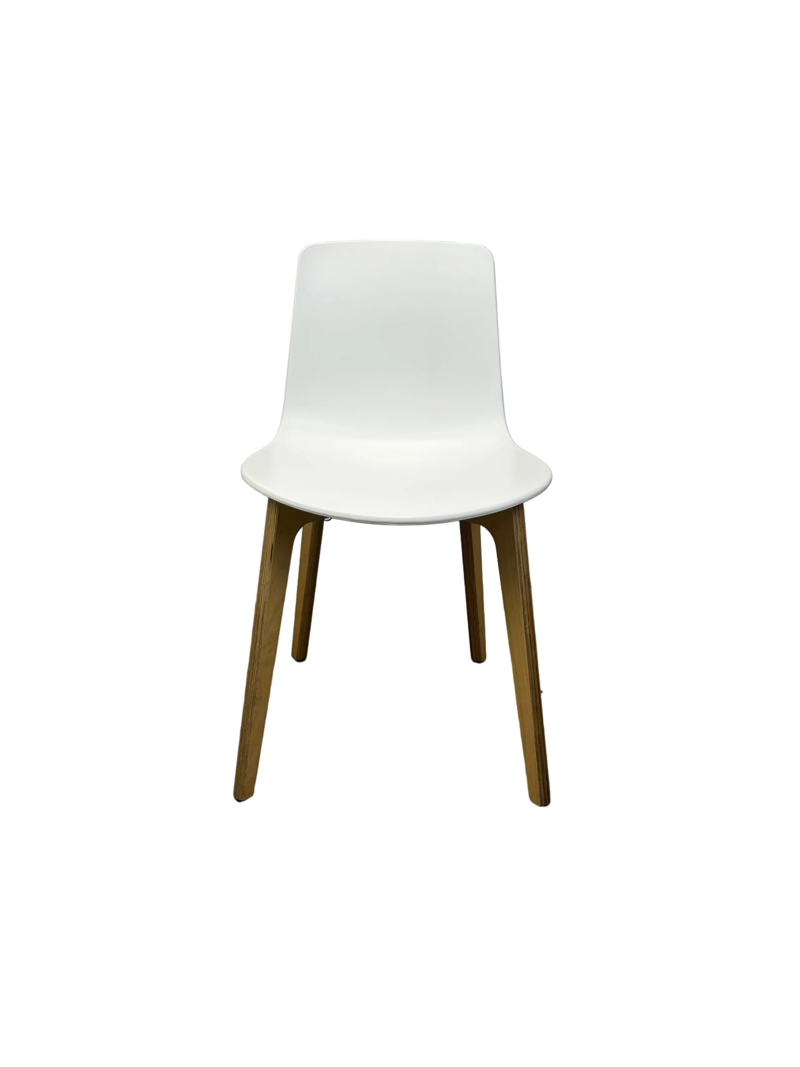 Lottus White Dining Chair by Lievore Alther Mollina
