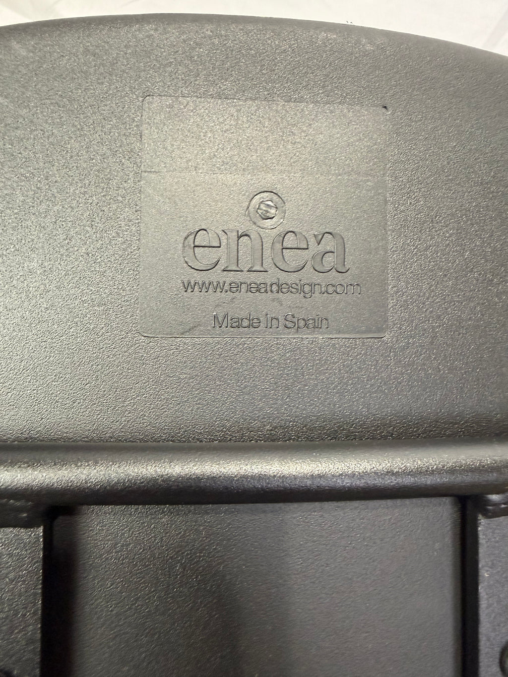 Enea Lottus Sled Base Stool