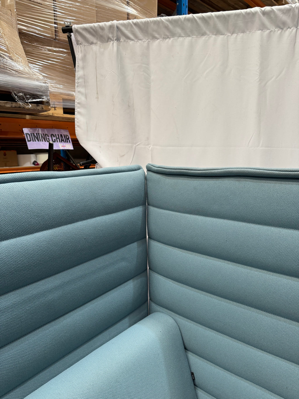 Alcove Cabin Highback with Table - 4 Seater, Vitra