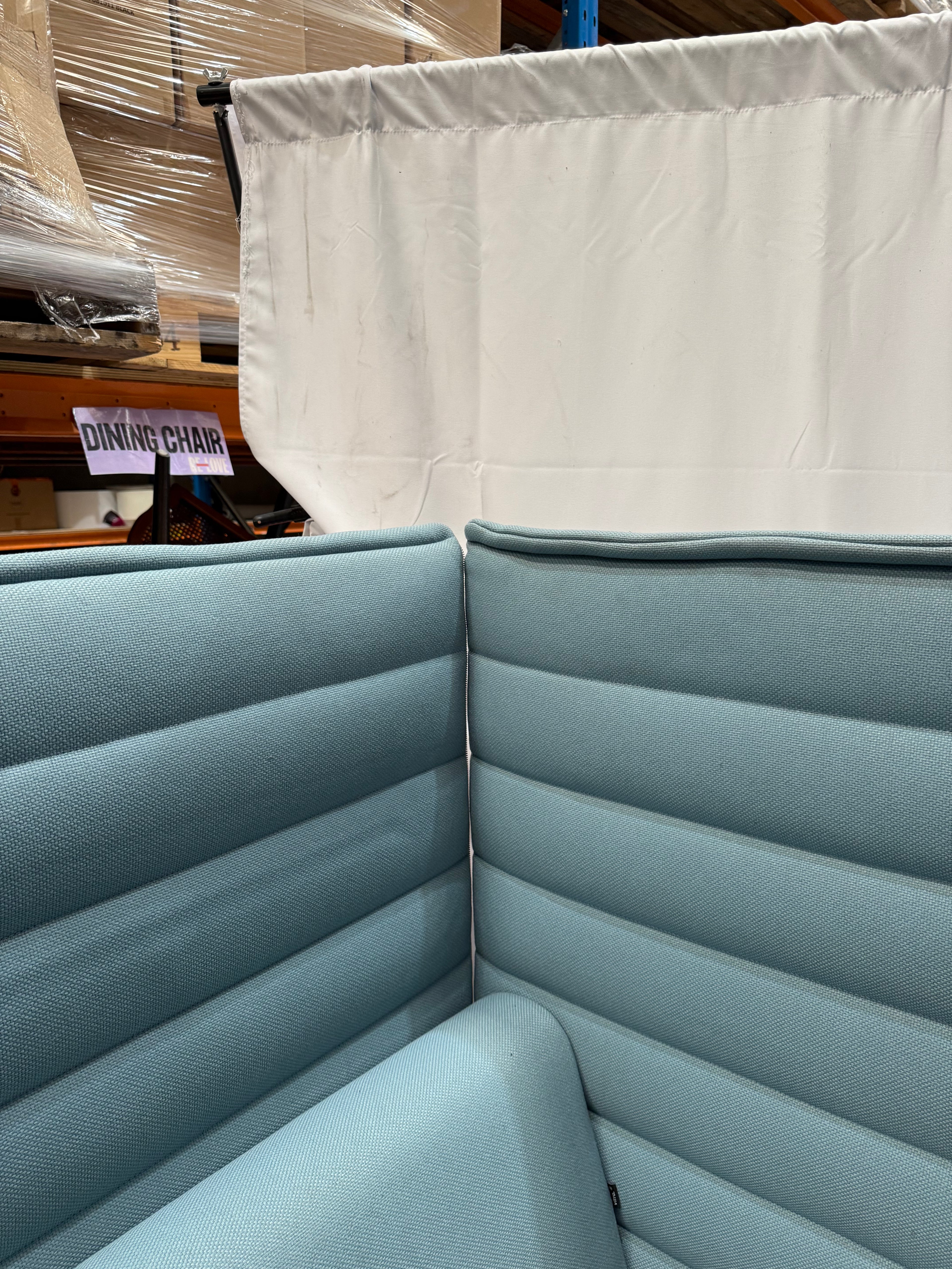 Alcove Cabin Highback with Table - 4 Seater, Vitra