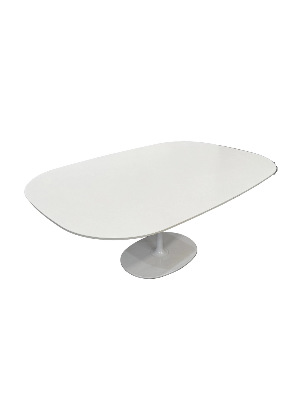 Arper Dizzie Dining Table Oval