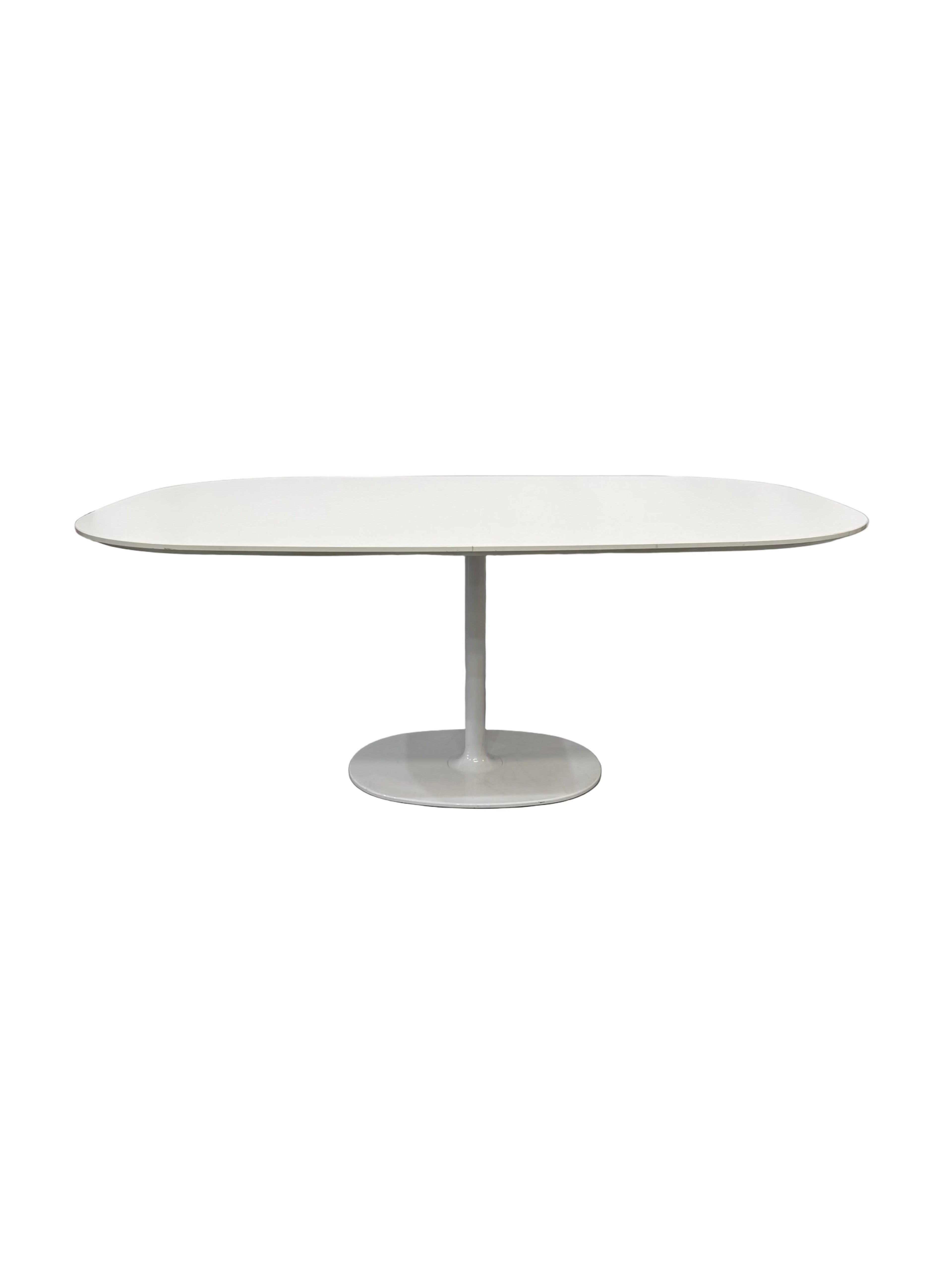 Arper Dizzie Dining Table Oval