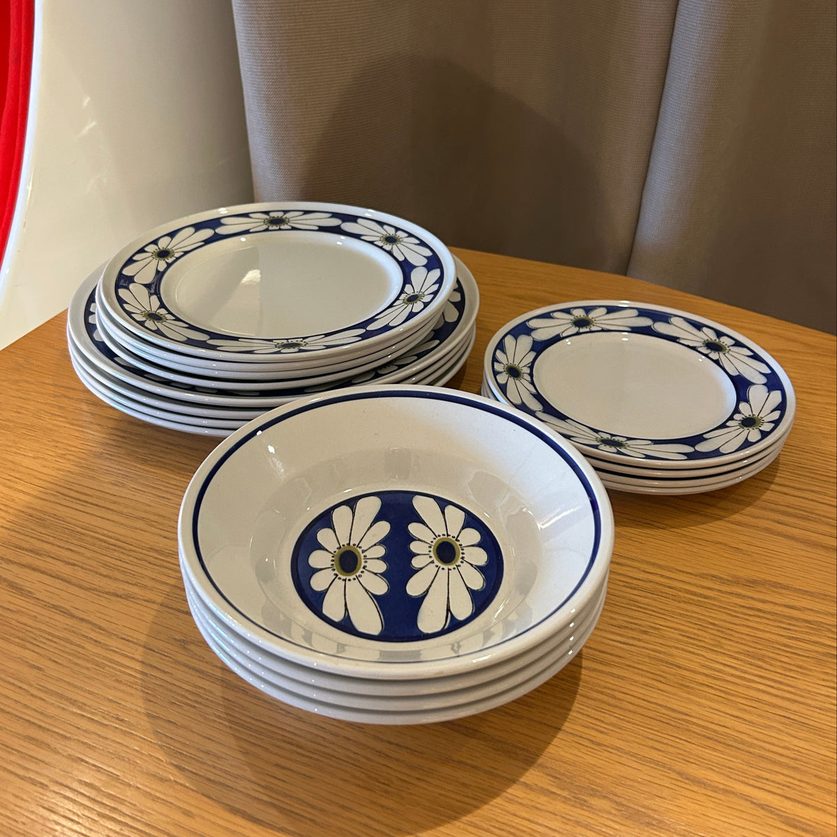 Mikasa Tivoli 16 Pieces Set