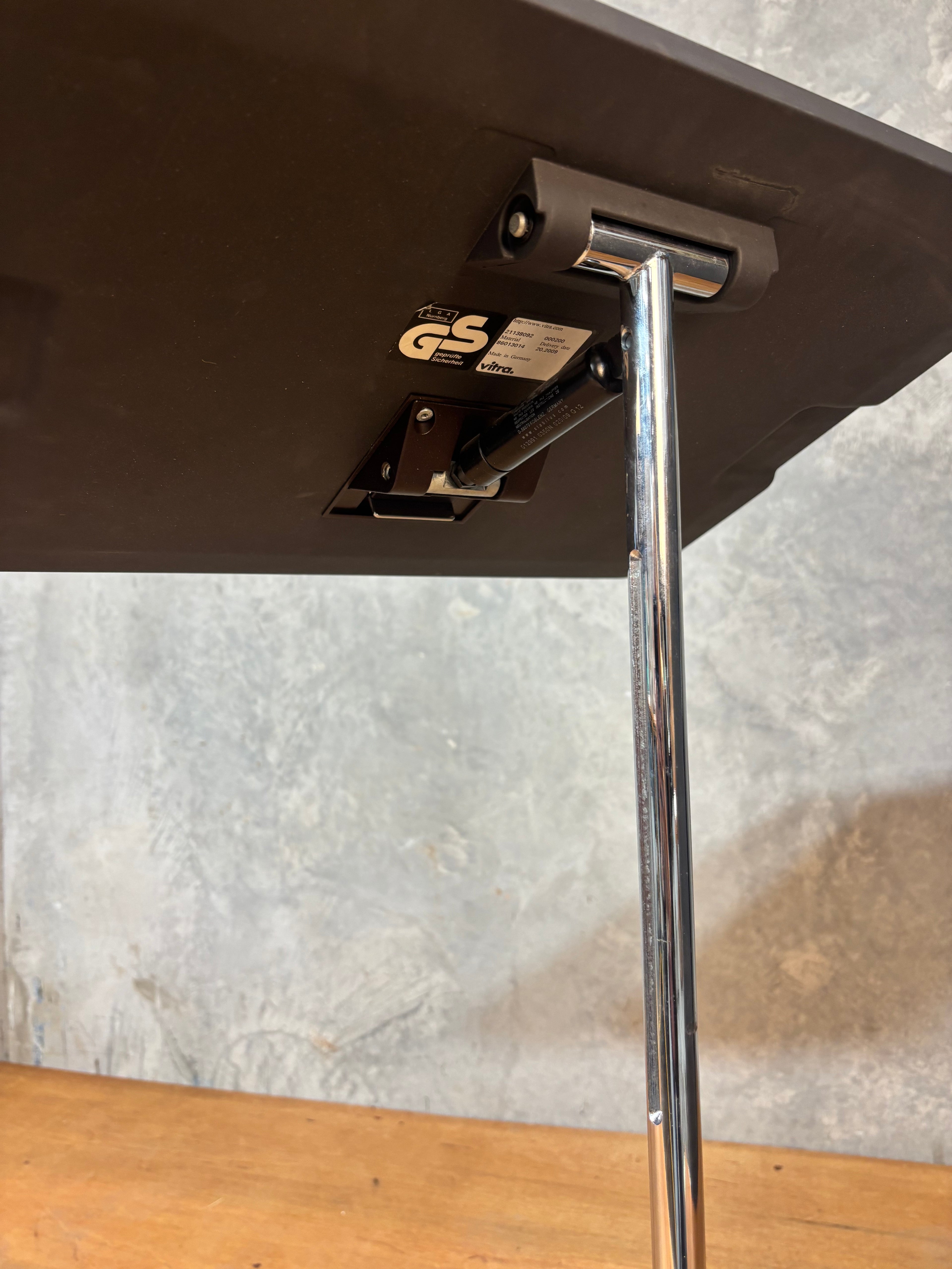 Vitra NesTable - Black