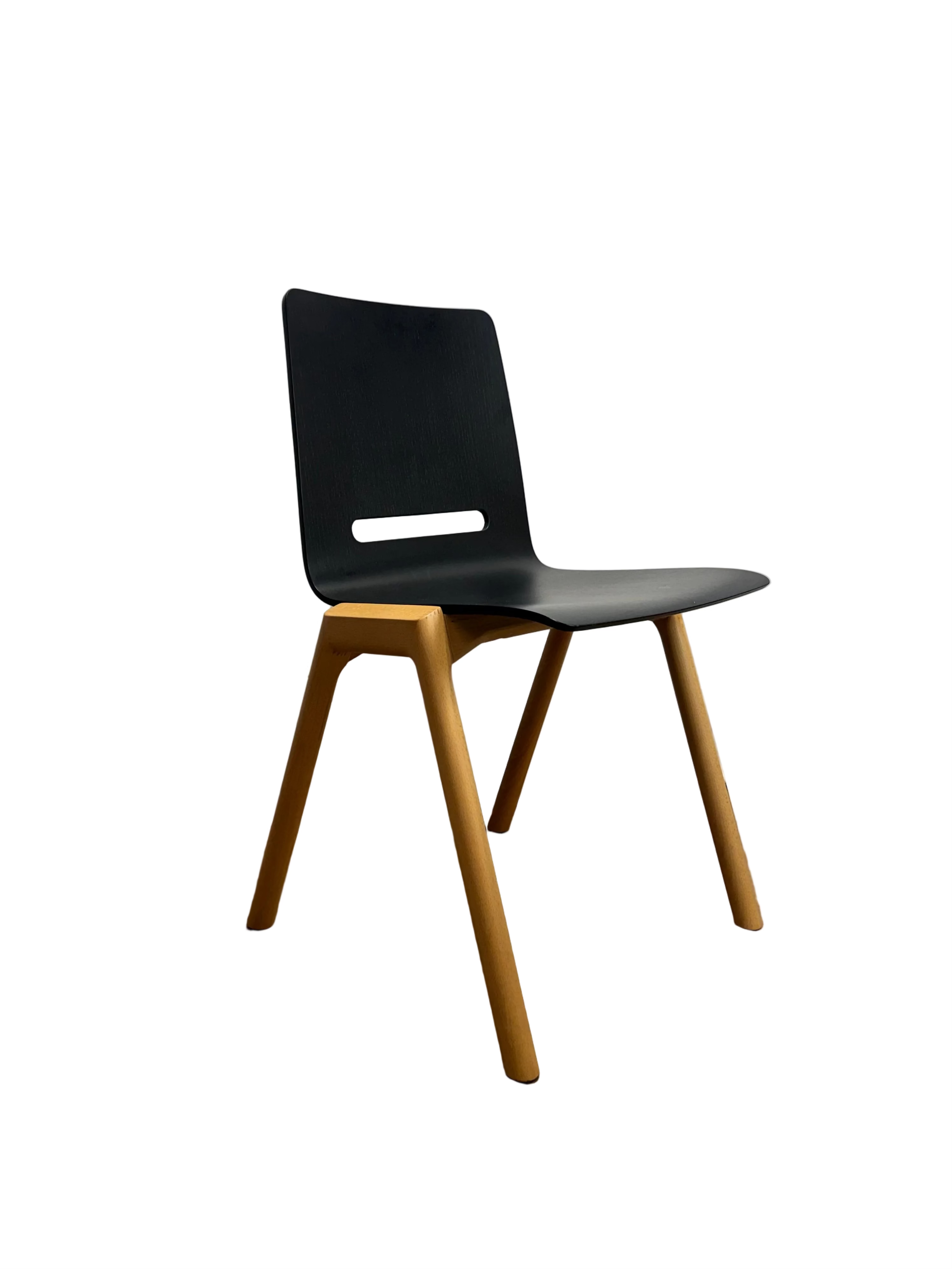 Arge2, Forum 2S Chair Black by Hussl