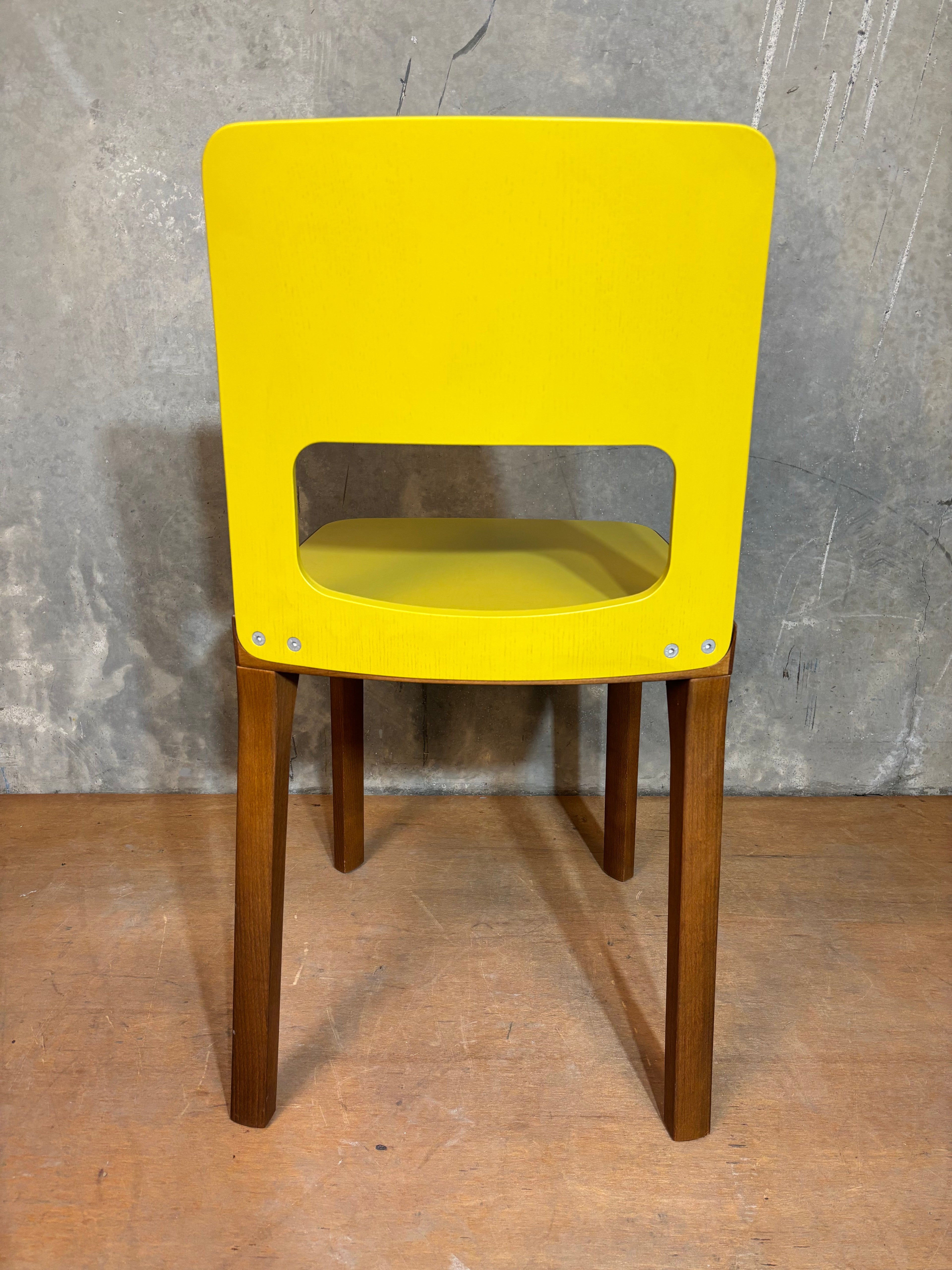 HUSSL ST6N VISITOR CHAIR