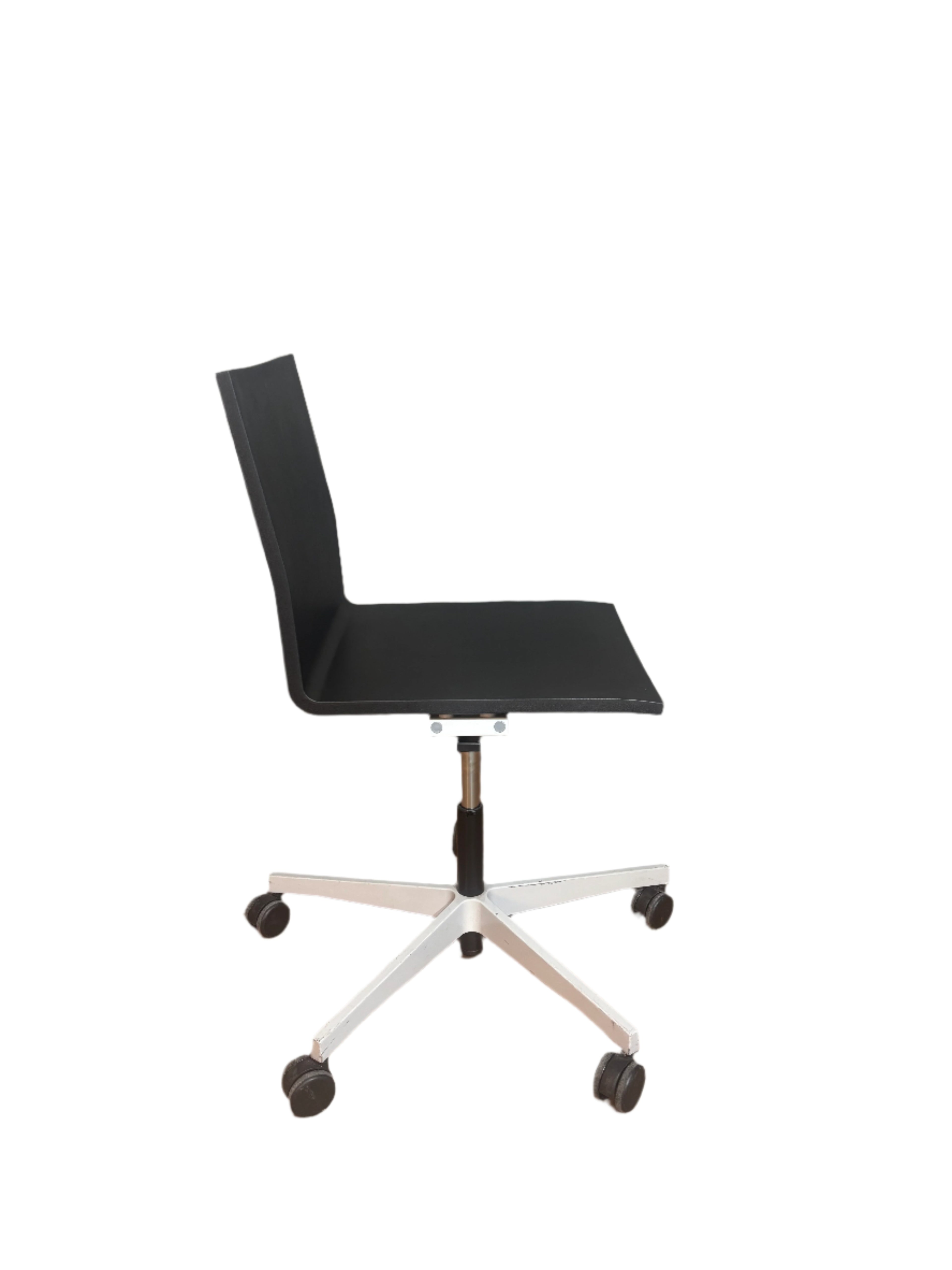 Vitra .04 chair designed by Maarten Van Severen