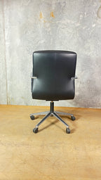 Seta Low Executive Office Chair by Les Sutterby