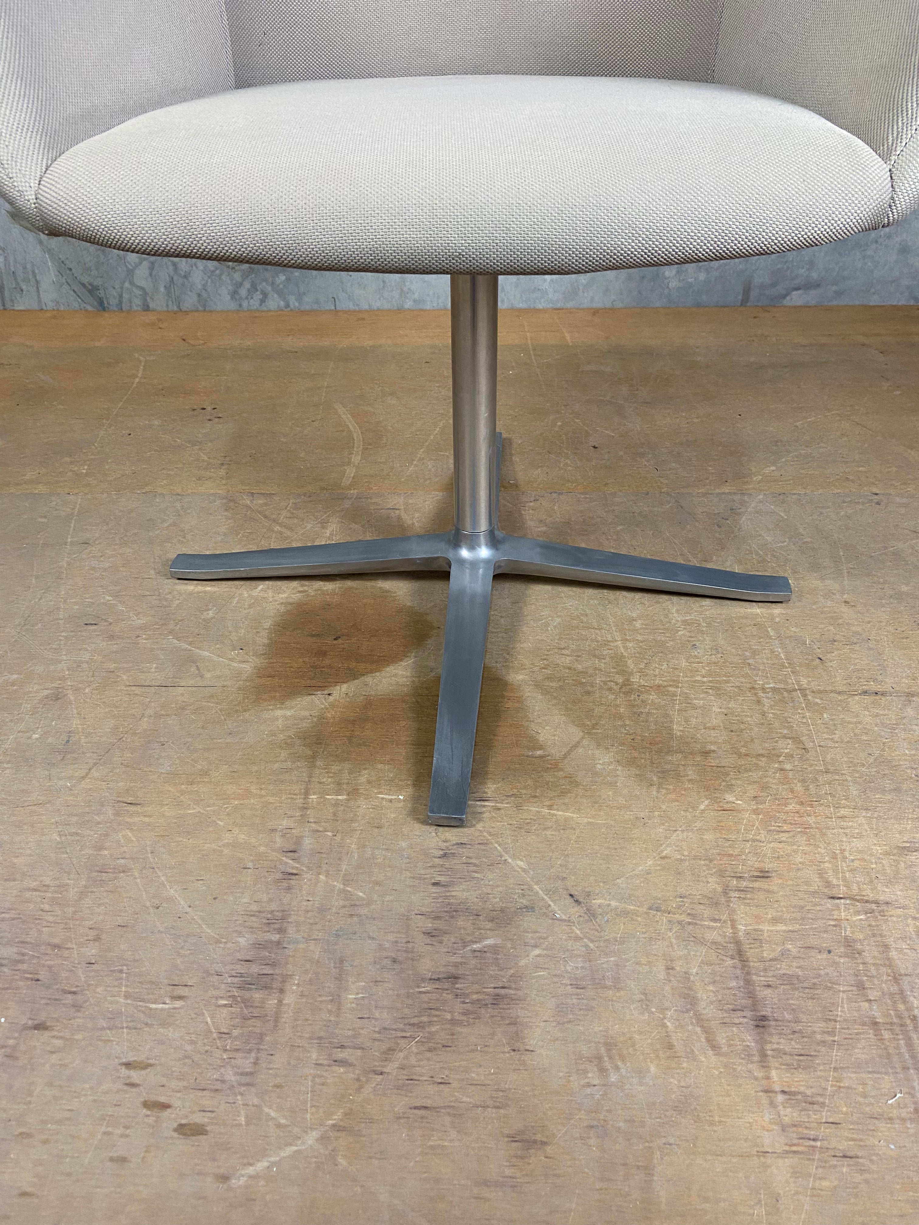 Swivel Office Chair, Arper
