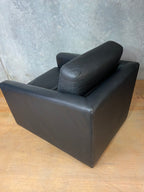 Arthur G Frankie Swivel Chair
